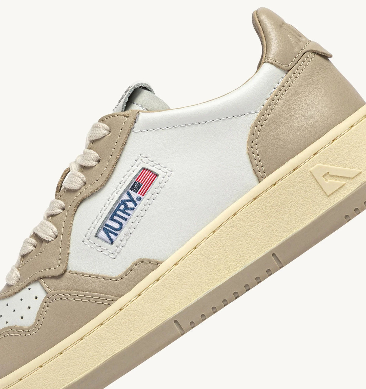 SNEAKERS MEDALIST LOW