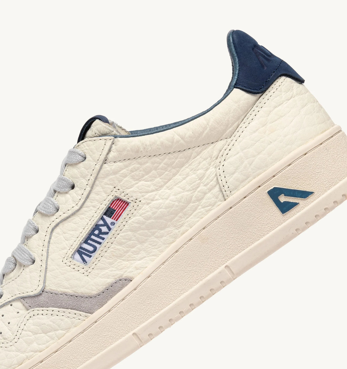 SNEAKERS MEDALIST LOW