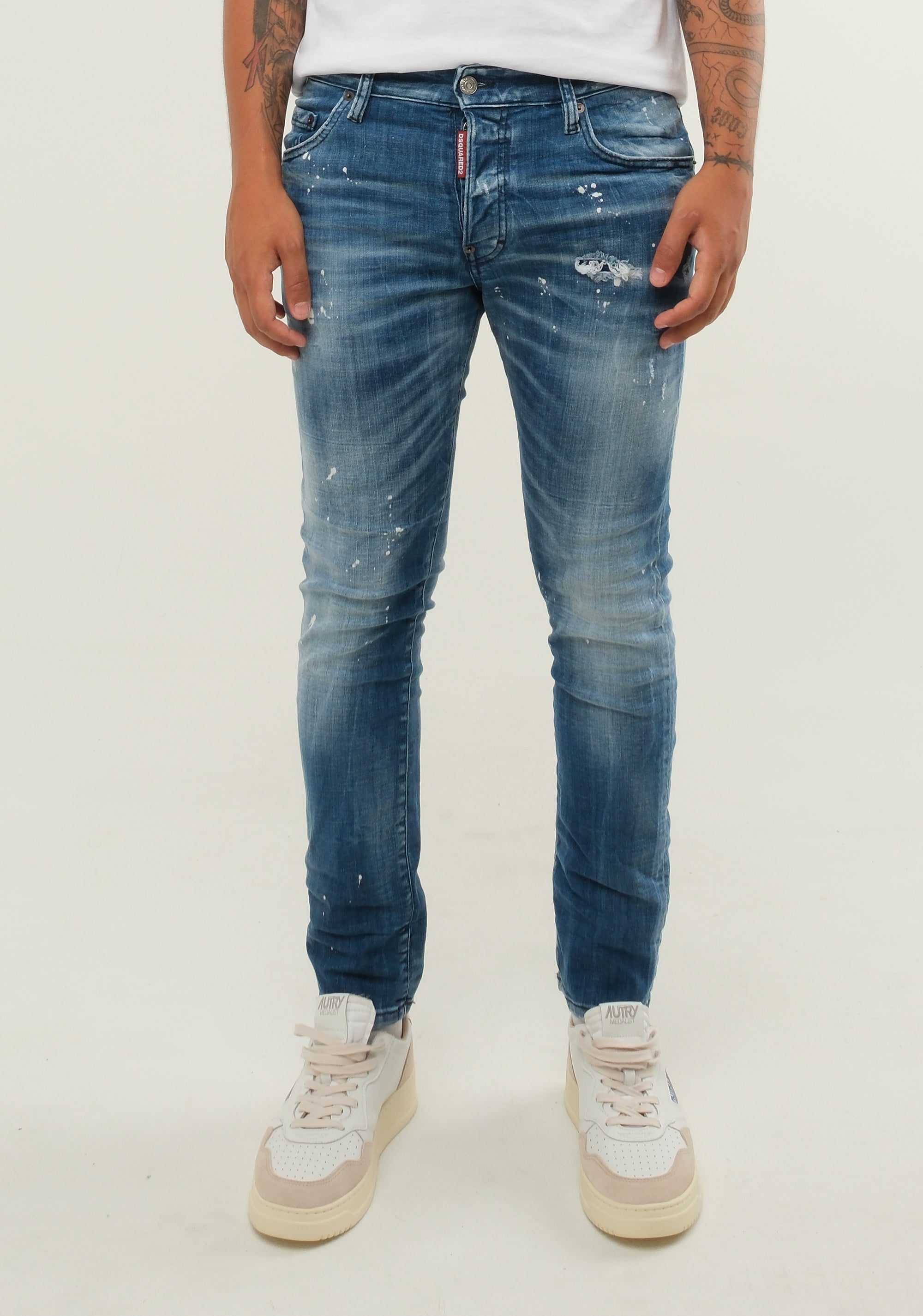 Jeans ad effetto invecchiato