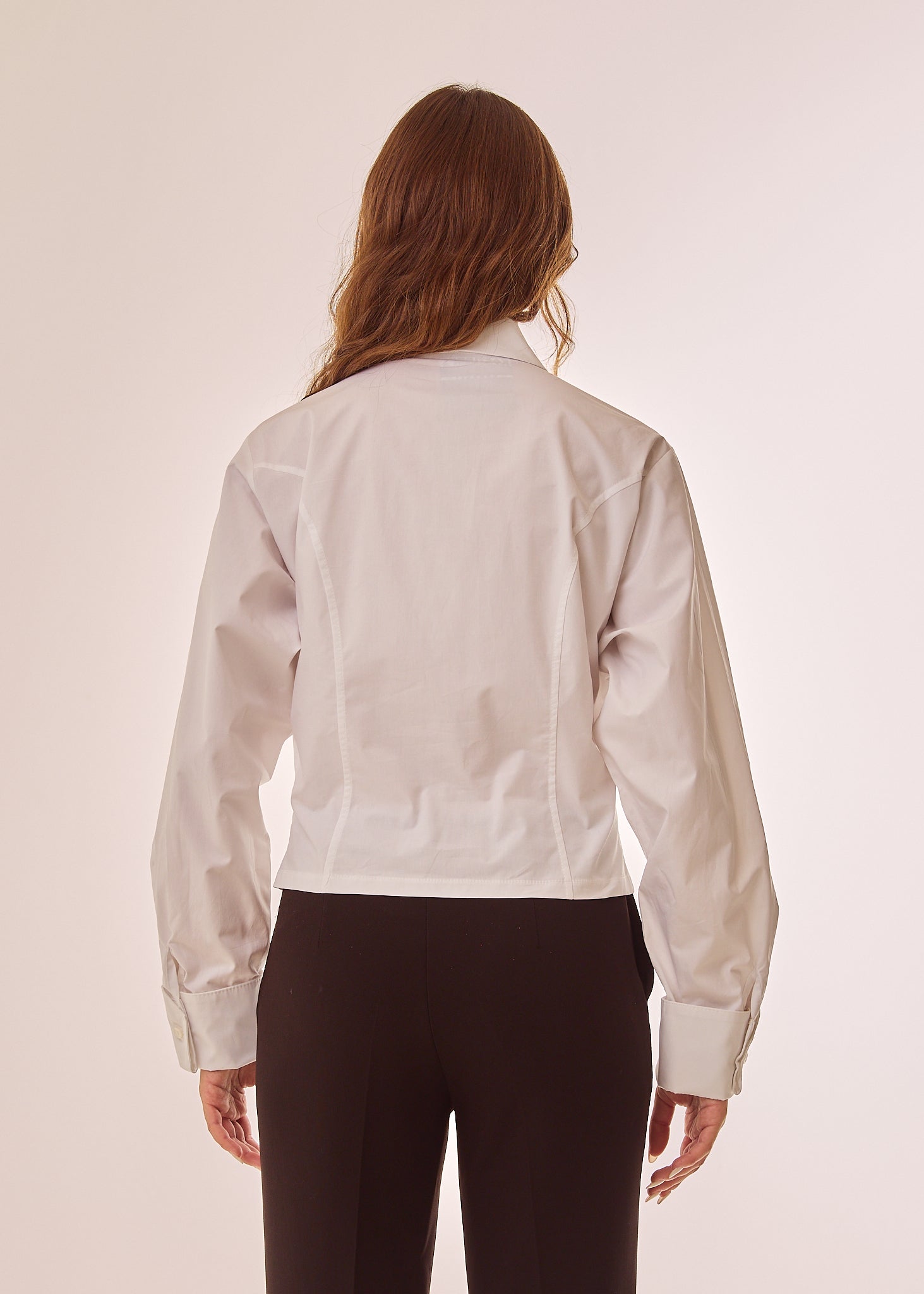 Camicia con spilla removibile