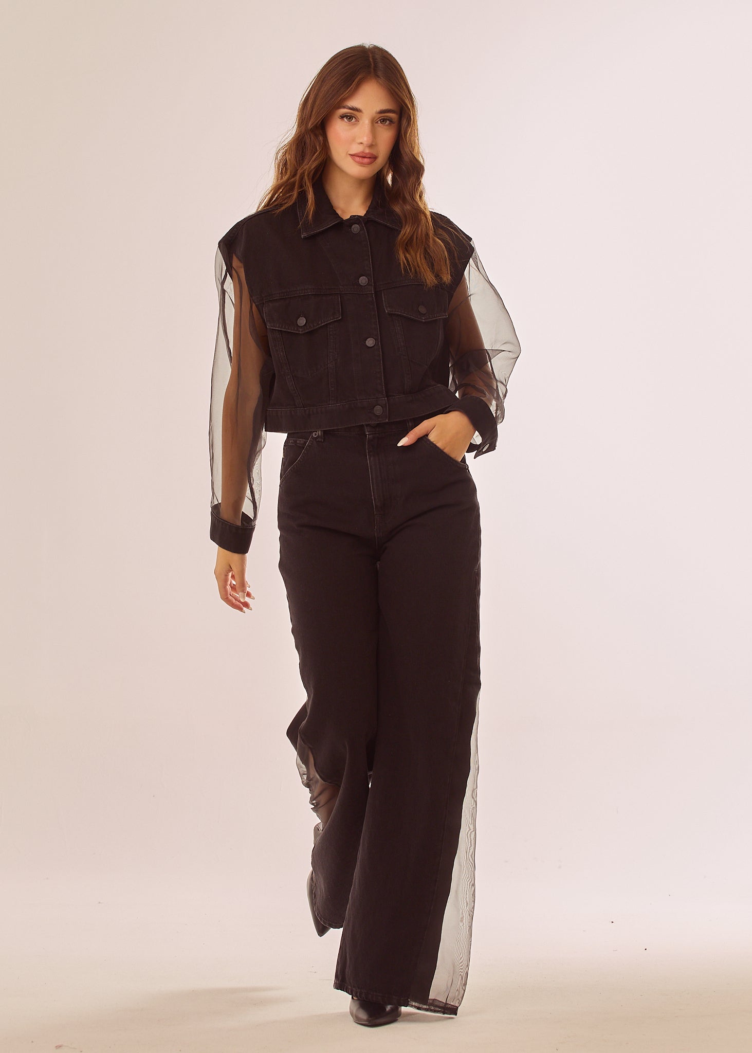 Jeans palazzo con inserti velati