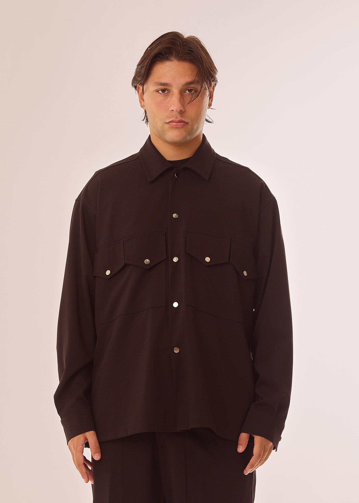 Camicia con doppie tasche frontali