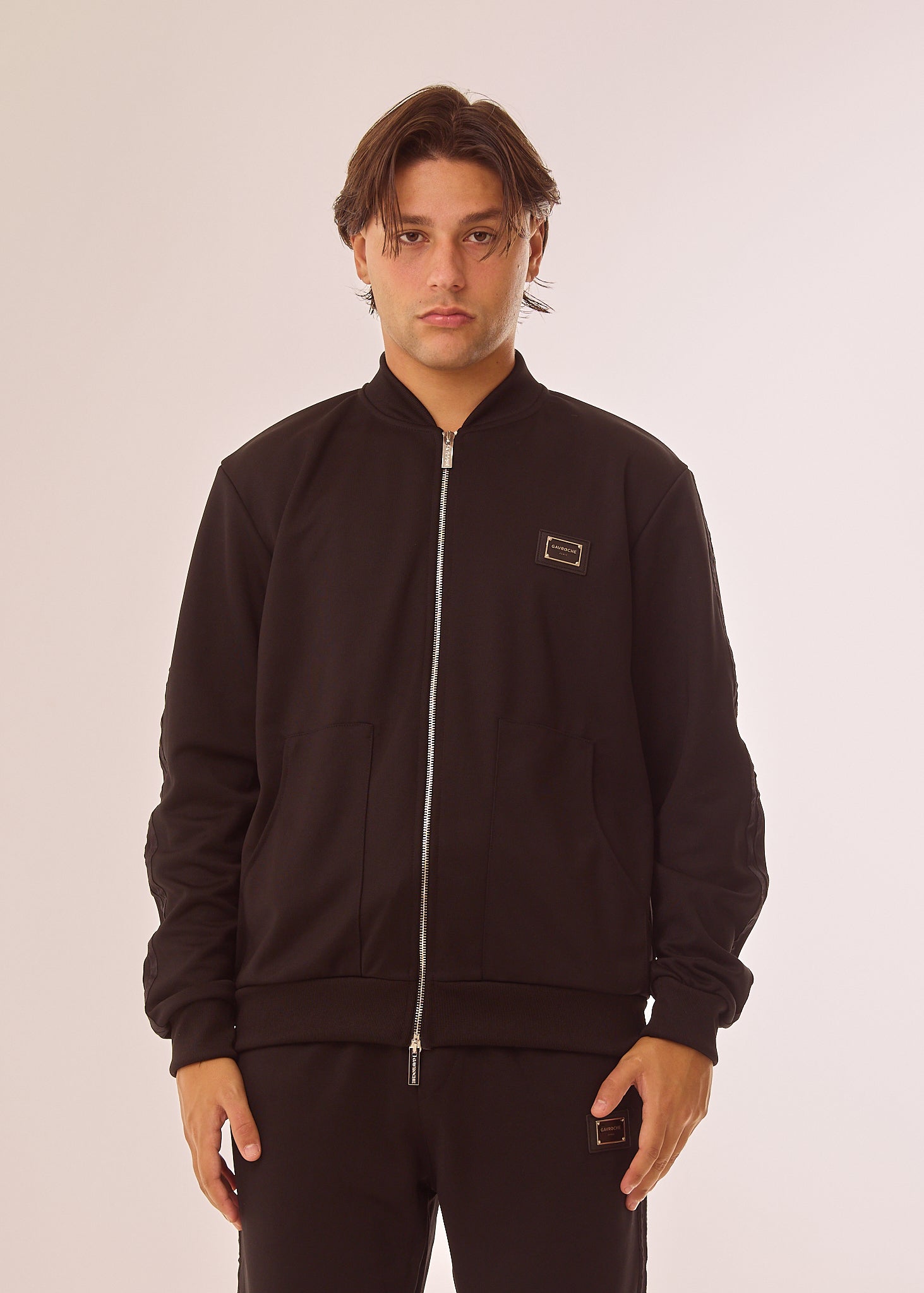 Felpa fullzip con placca logata