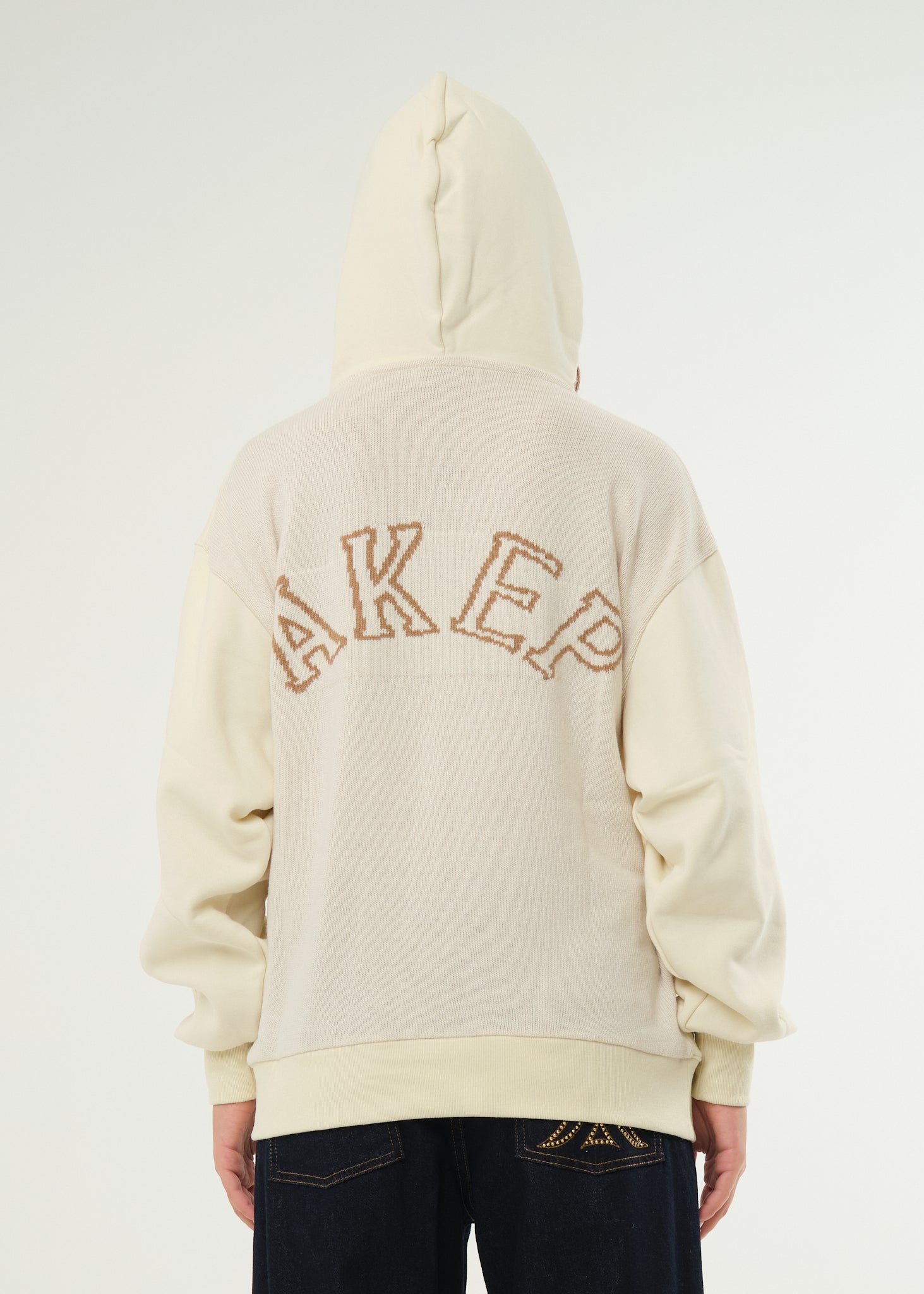 Felpa con ricamo logato posteriore