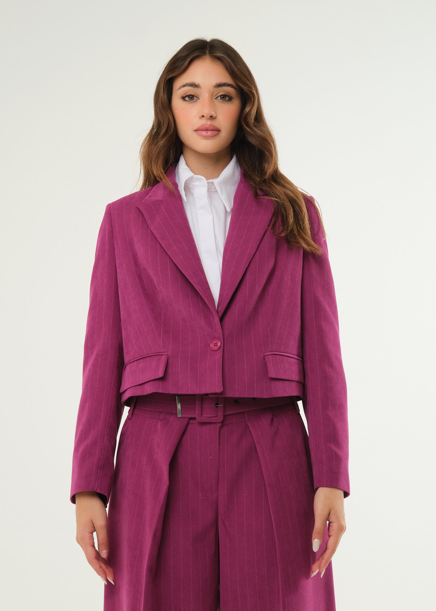 Giacca crop a taglio quadrato