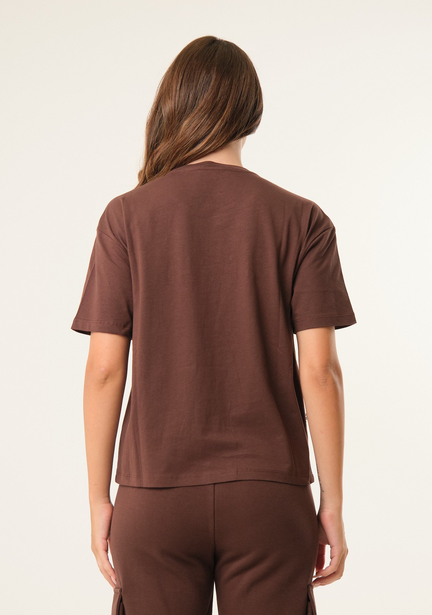 T-shirt dritta con applicazioni preziose