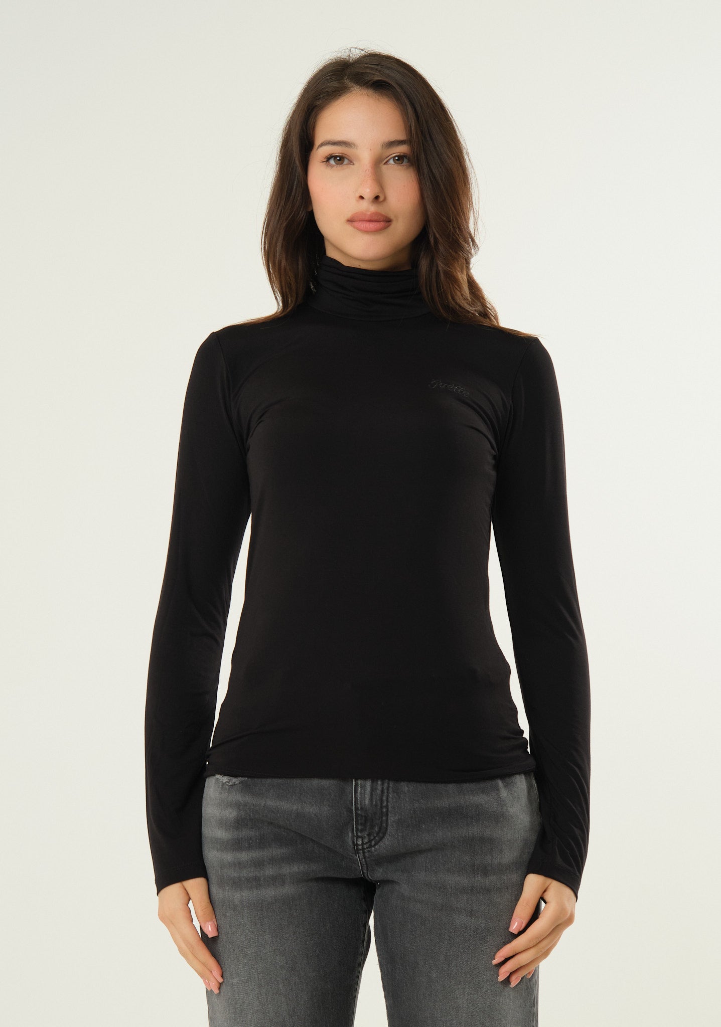 Maglia aderente a collo alto