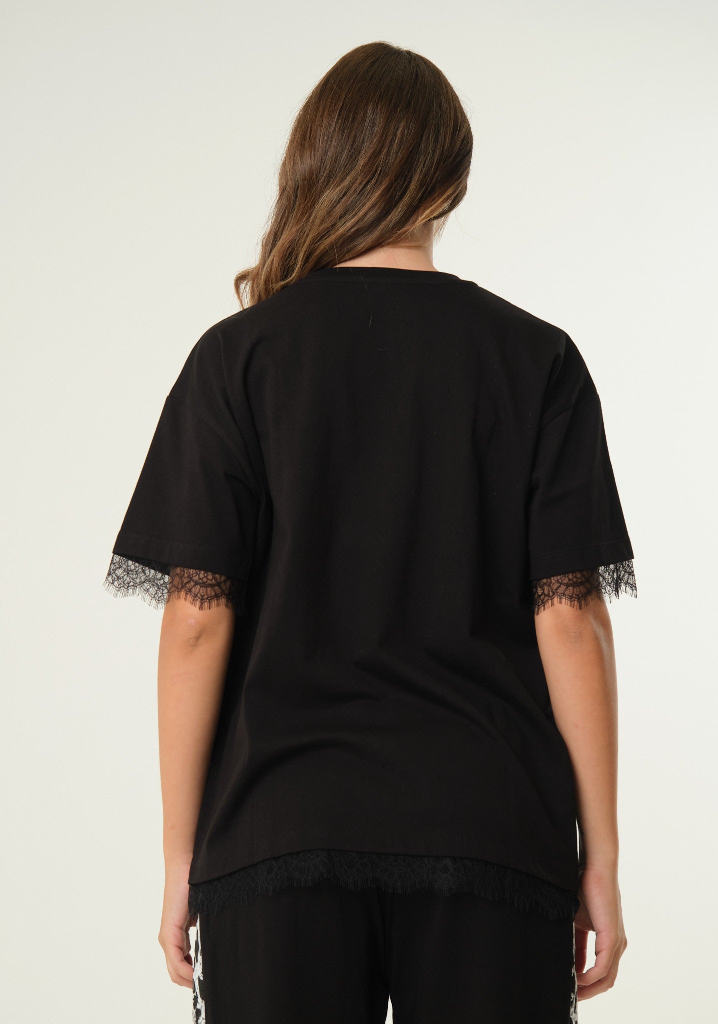 T-shirt con trasparenze in pizzo