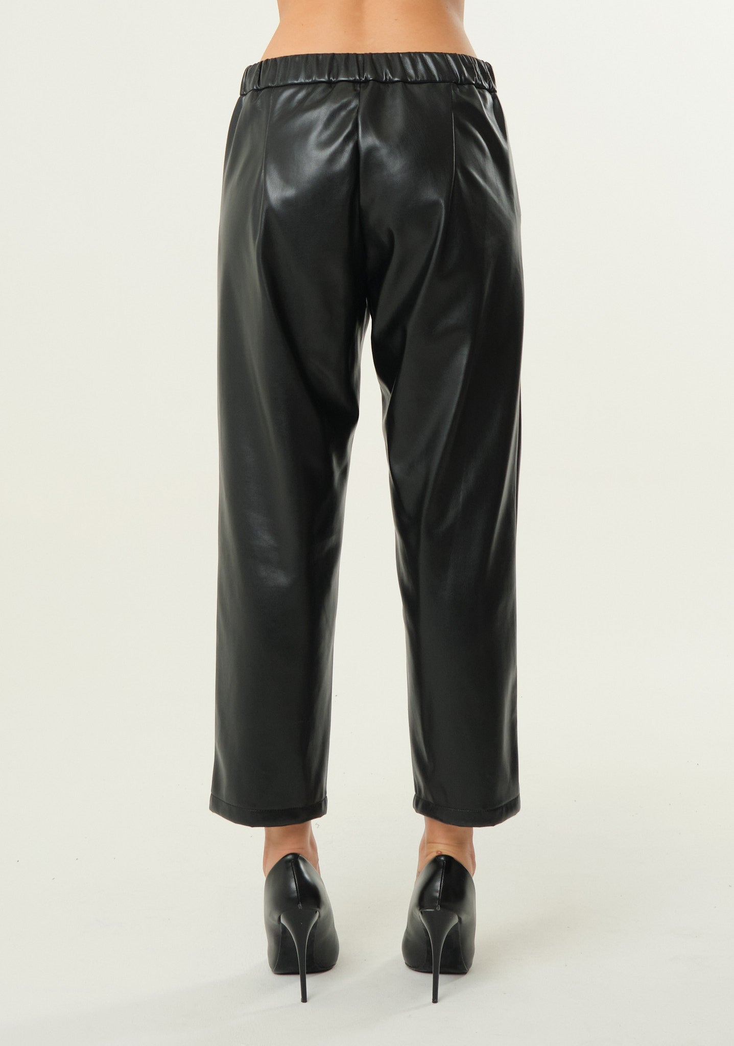 Pantaloni in ecopelle