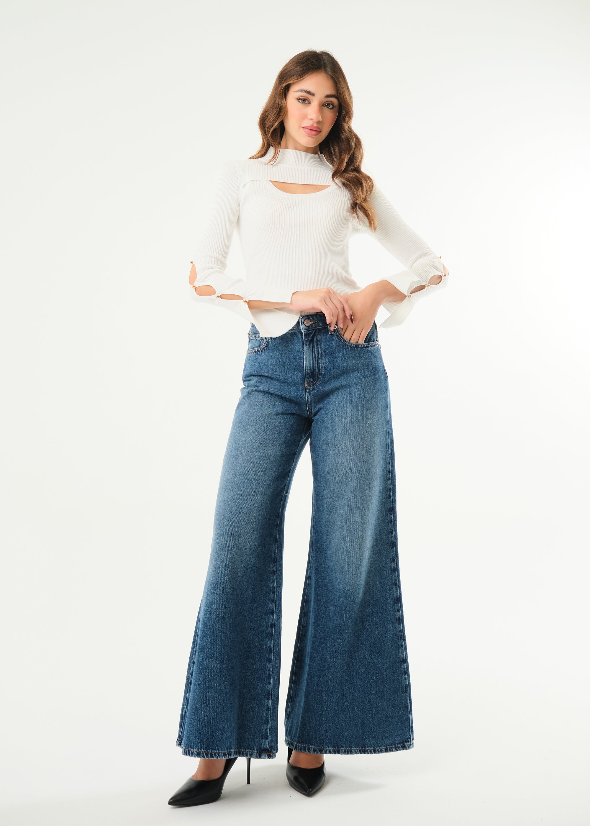 Maglia con cut out frontale