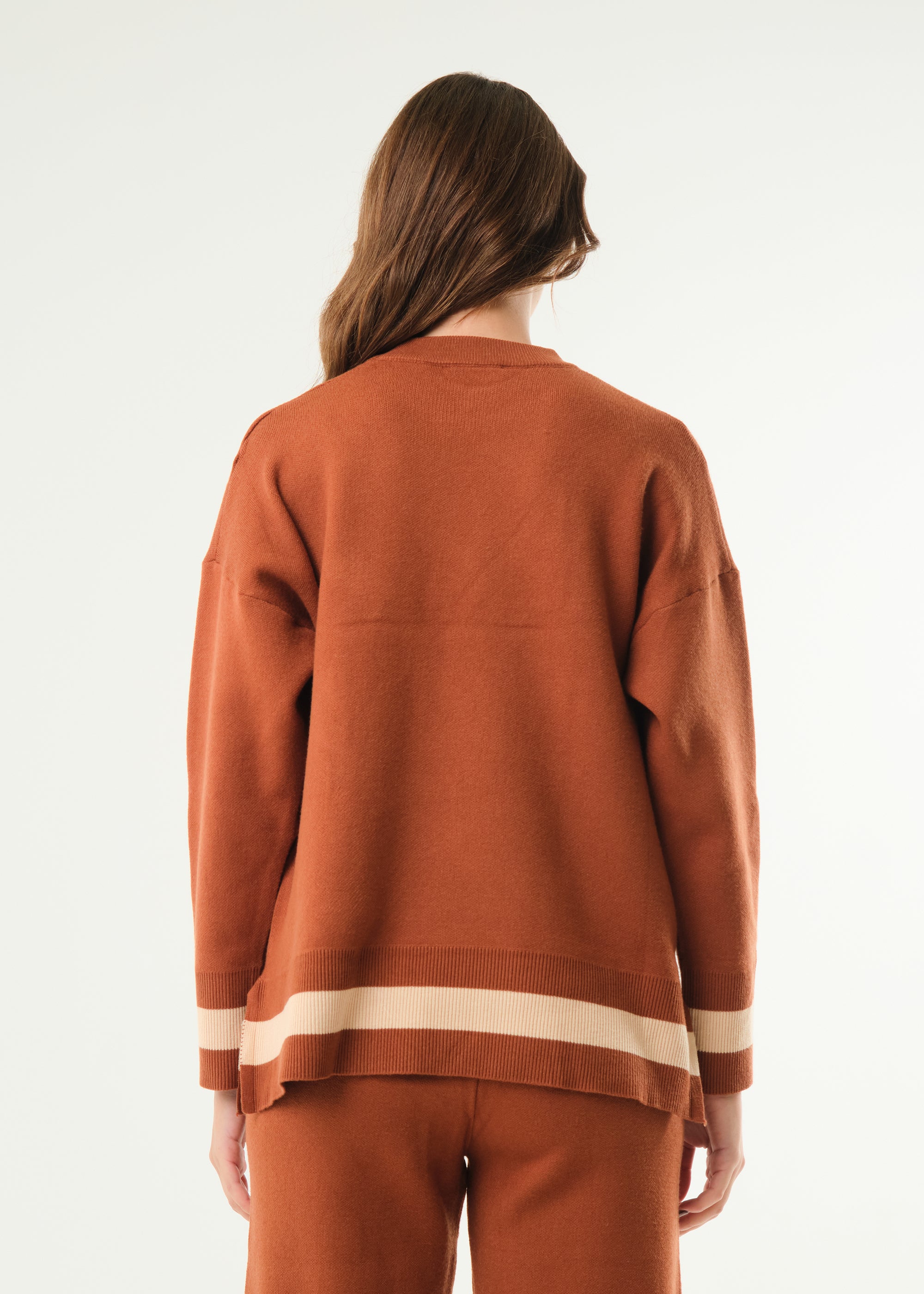 Maglia con profili a contrasto