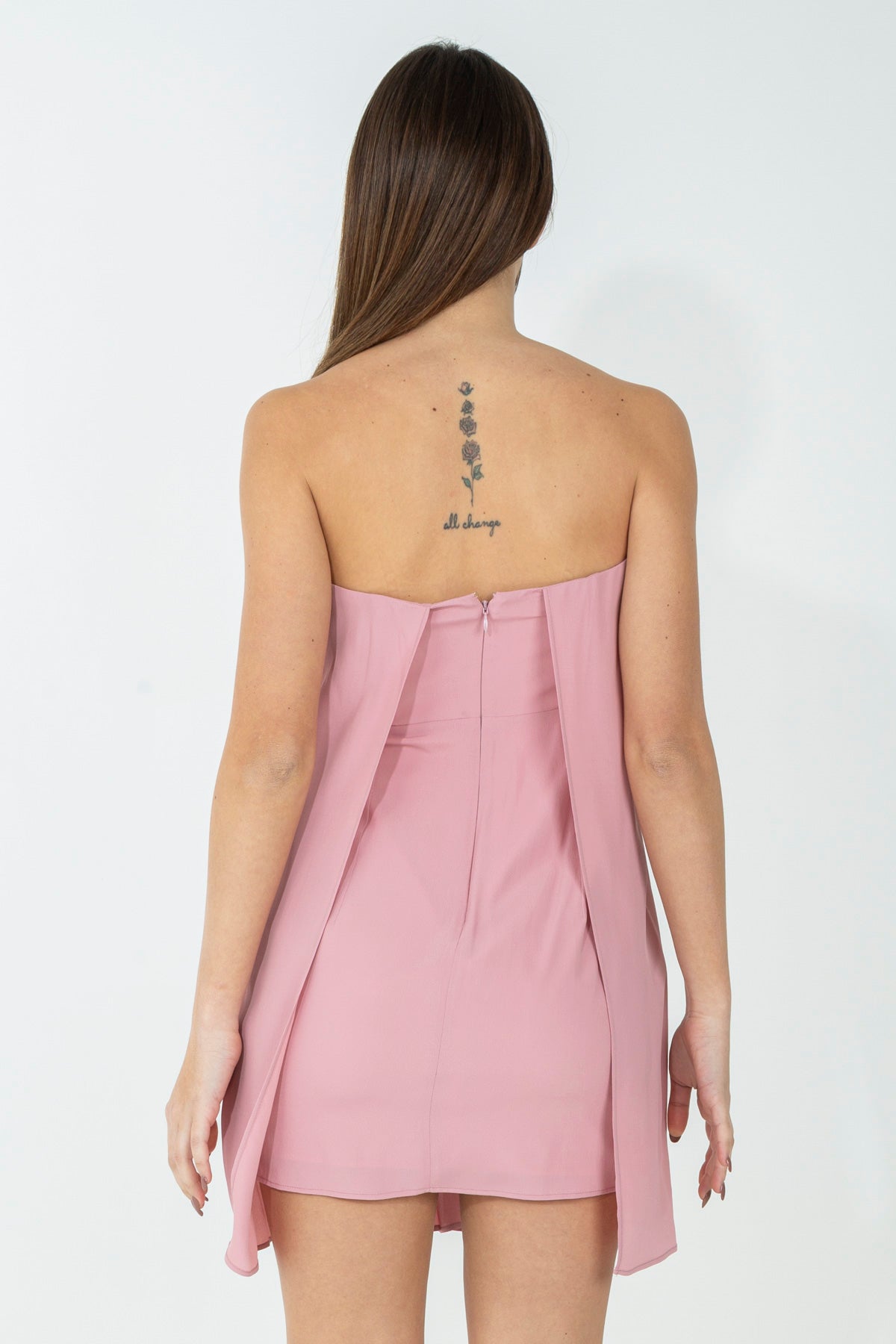 Abito corto a pieghe