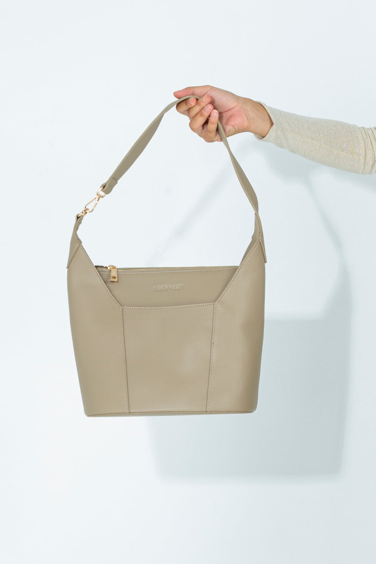 Medium shoulder bag