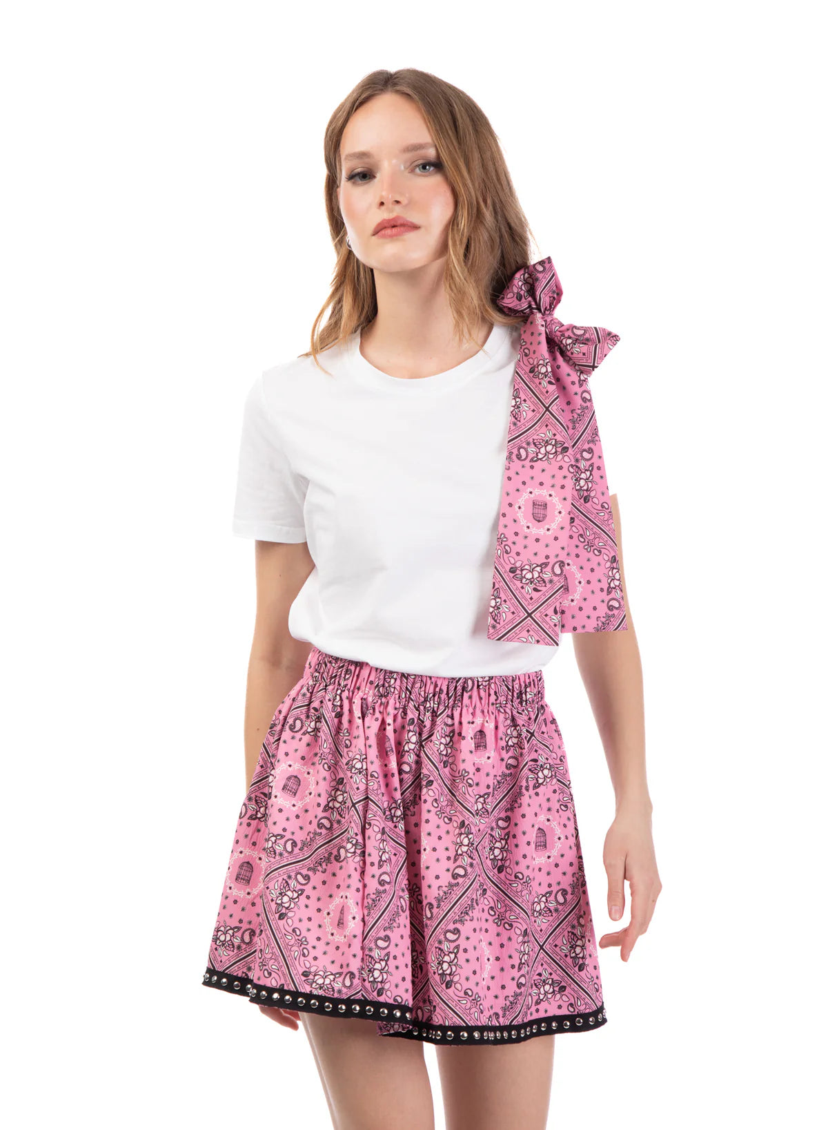 T-shirt con fiocco a contrasto