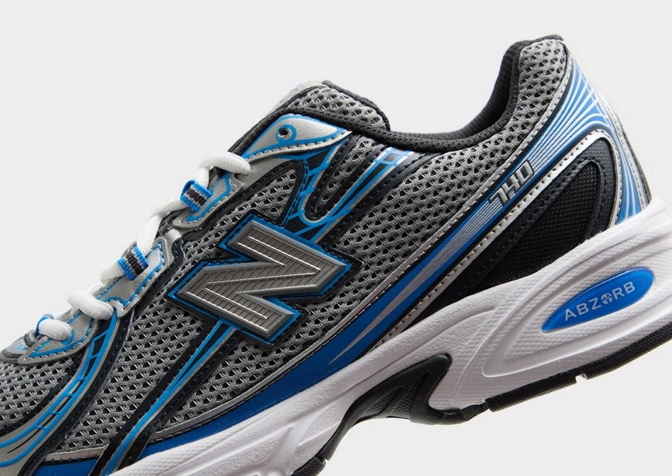 Sneakers 740