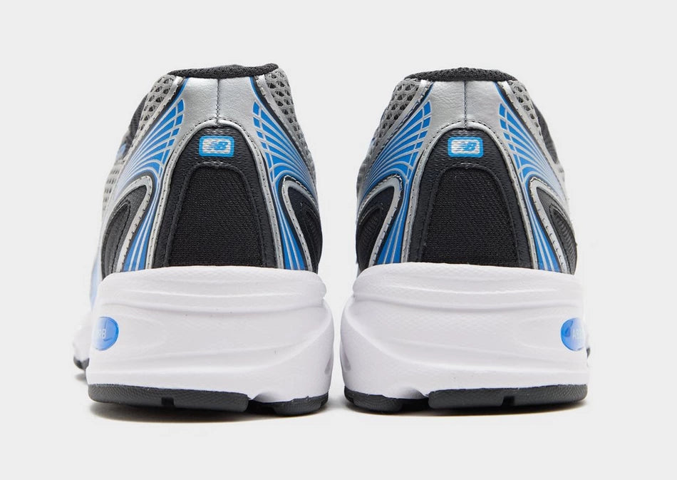 Sneakers 740