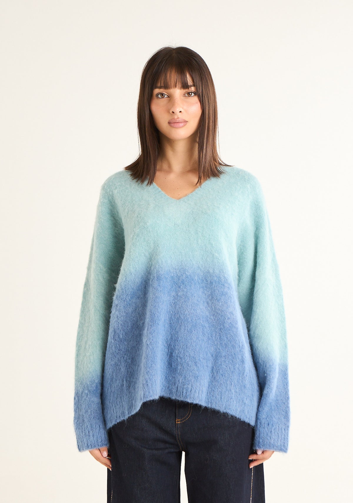 Maglia effetto degrade' scollo a v