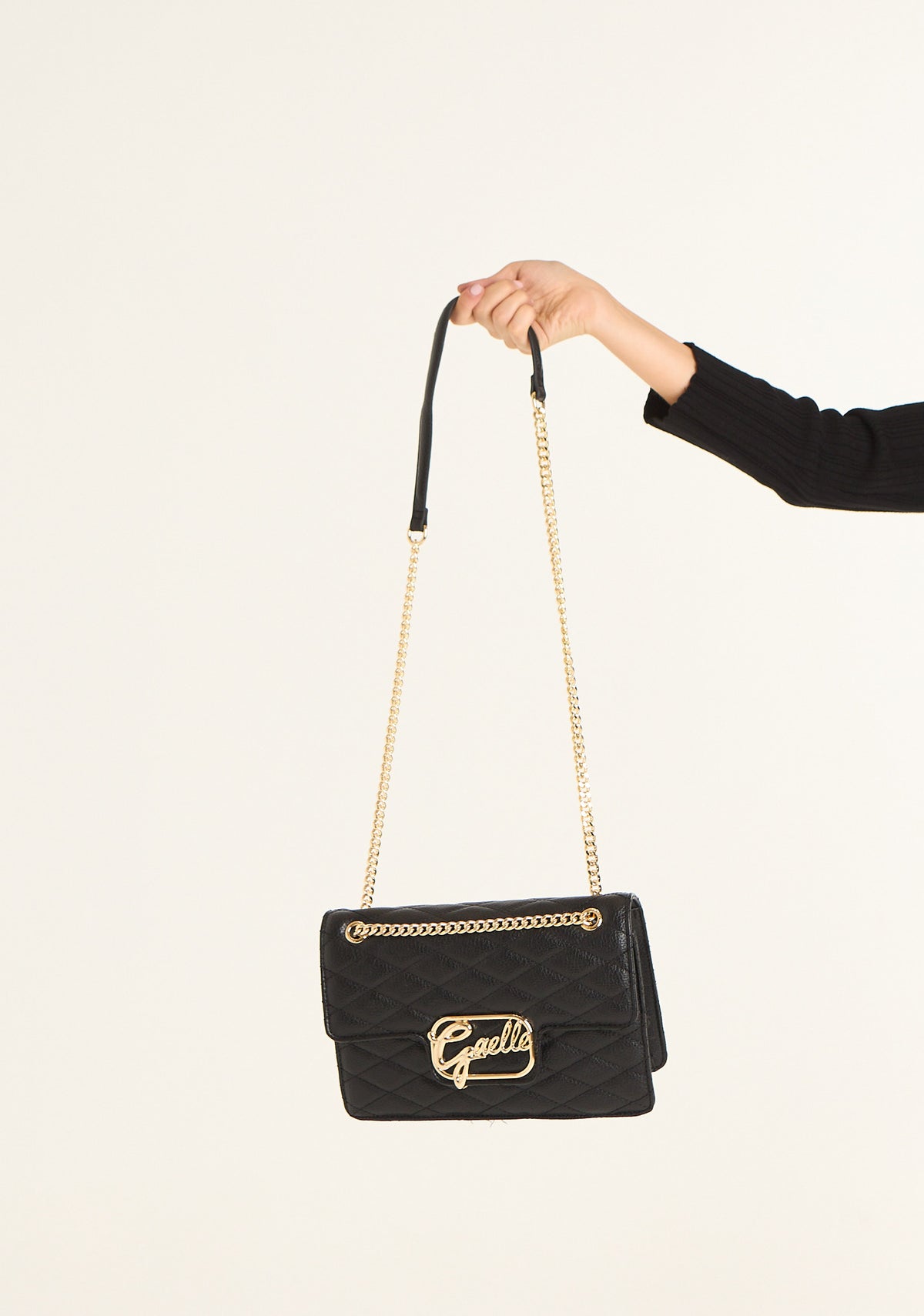 Borsa regular trapuntata con logo corsivo