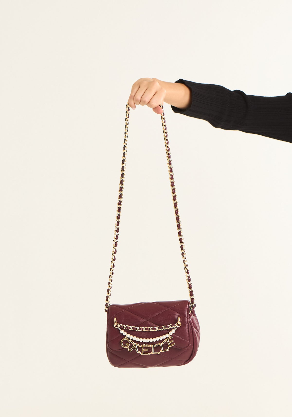 Borsa mini con perle e charms