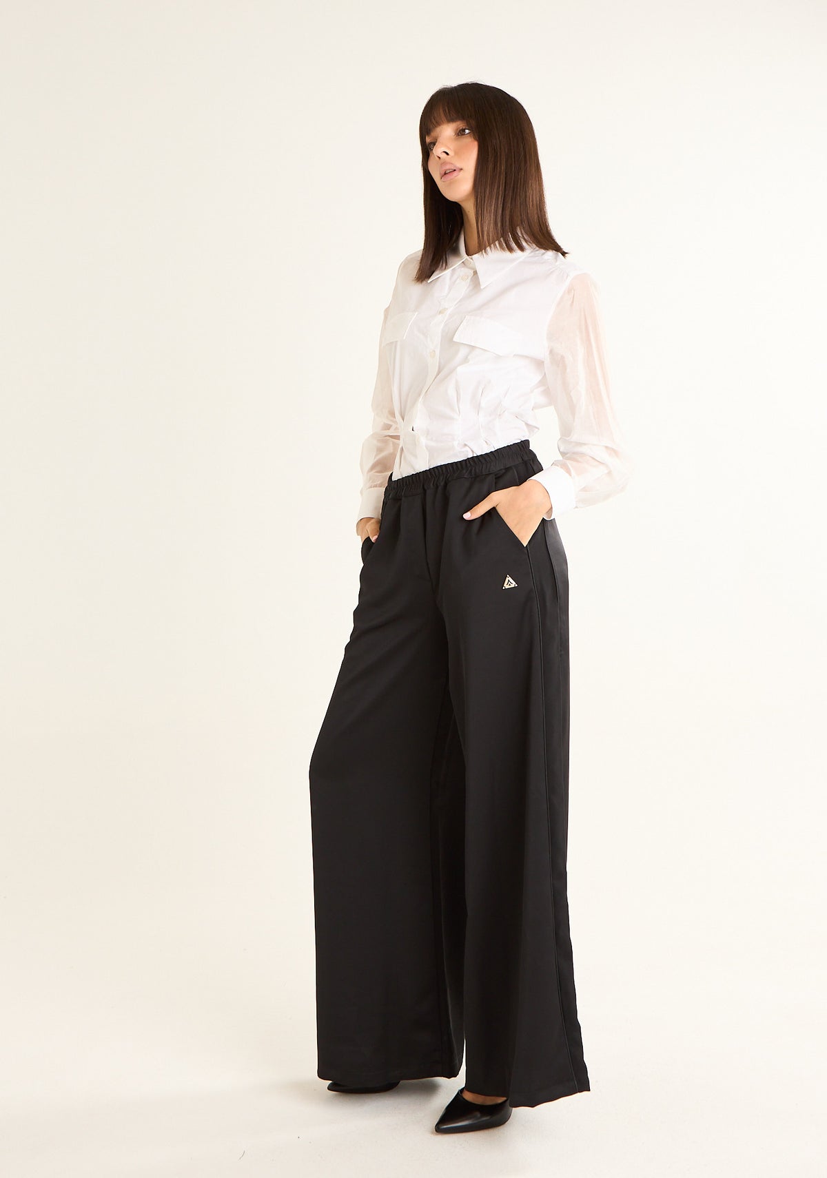 Pantalone in enver satin
