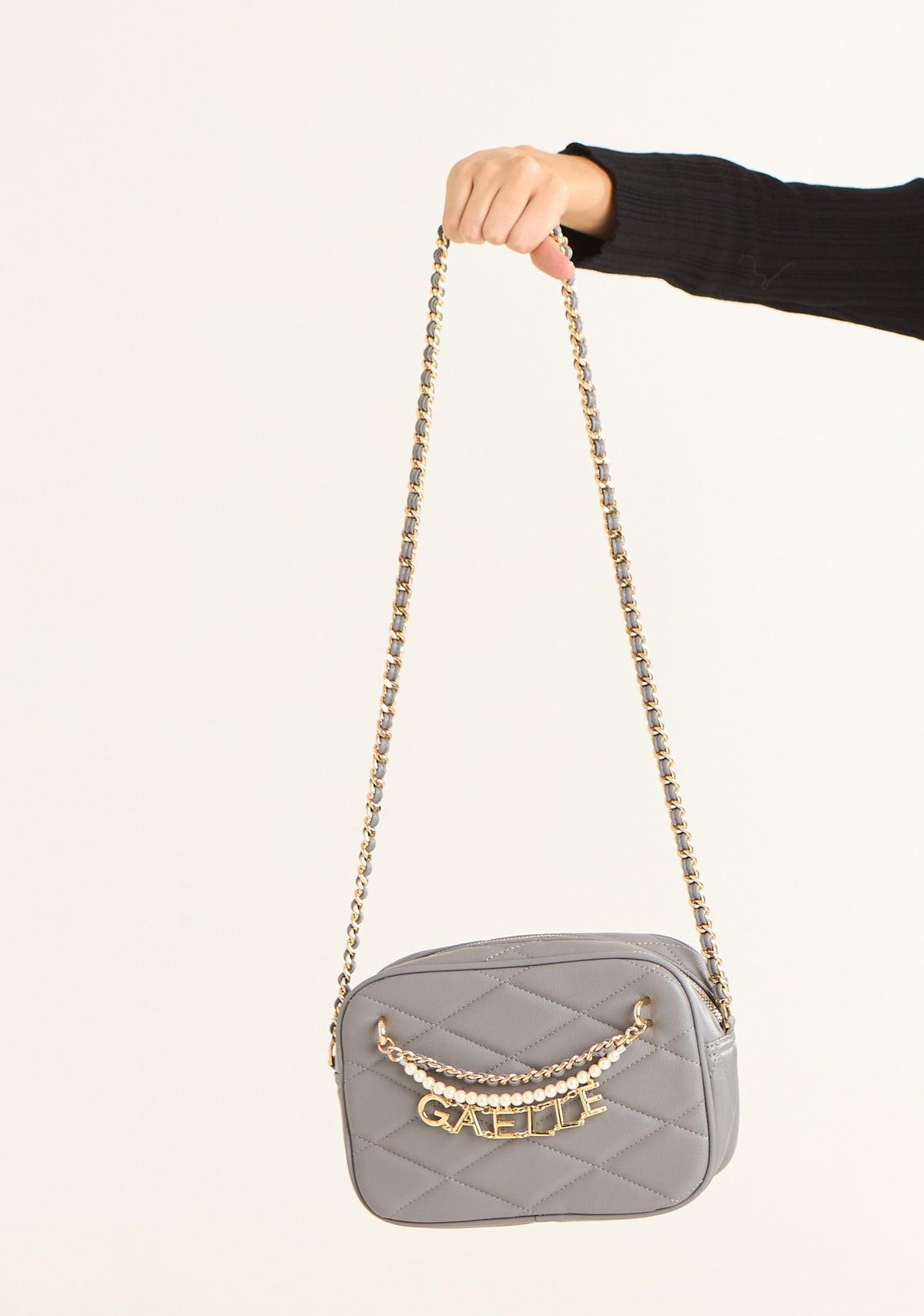 Borsa camera bag con perle e charms