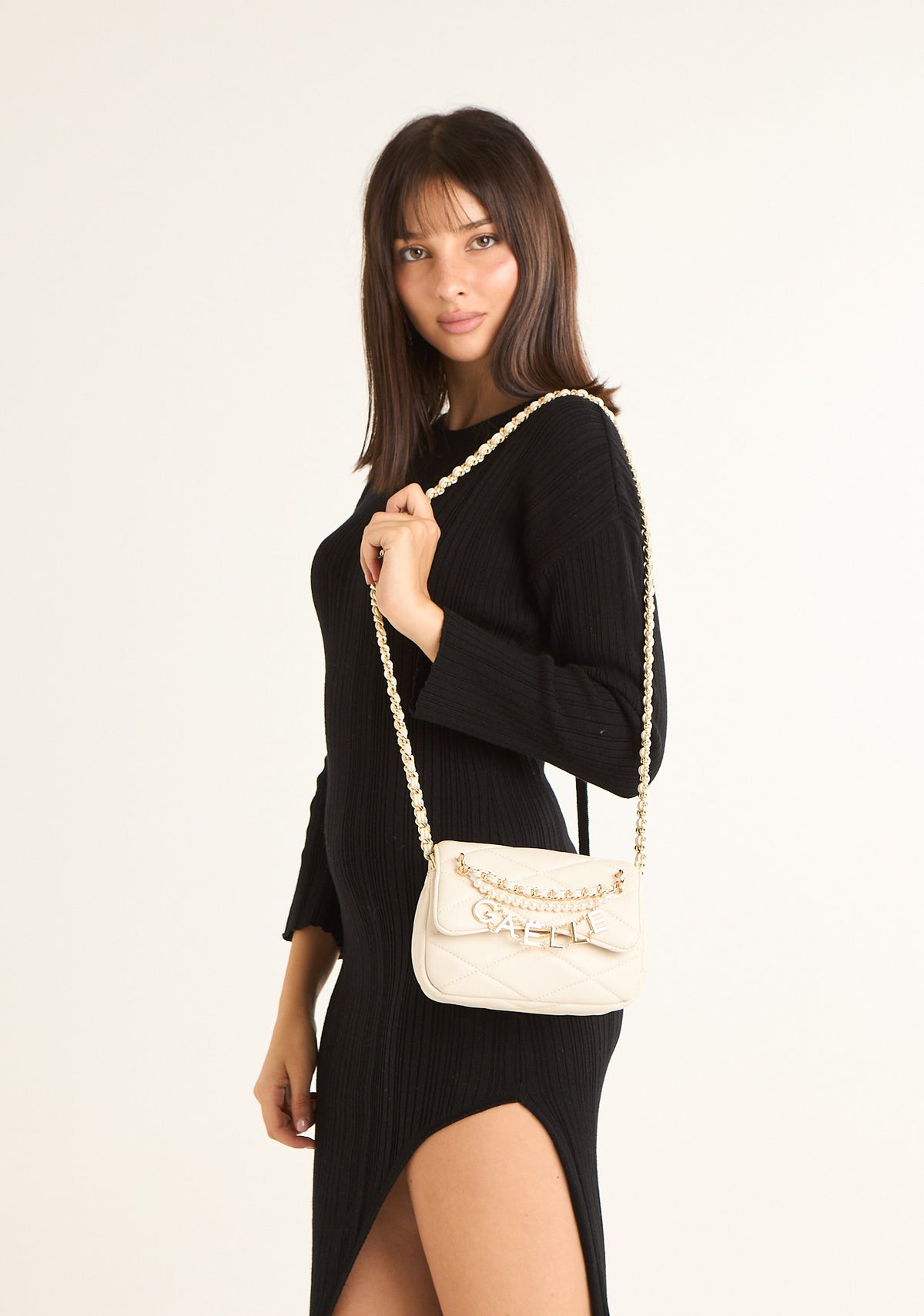 Borsa mini con perle e charms