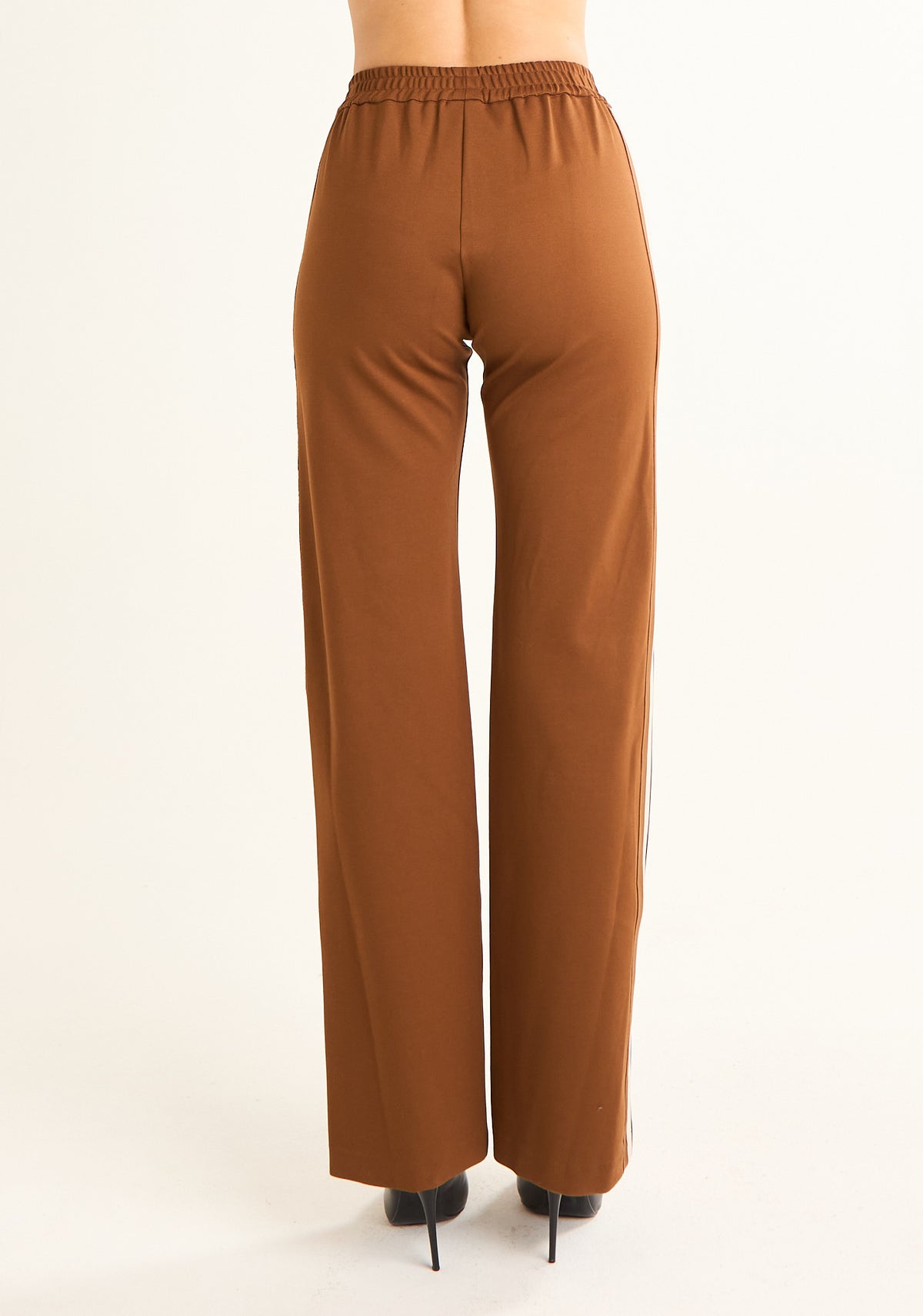 Pantalone con bande laterali