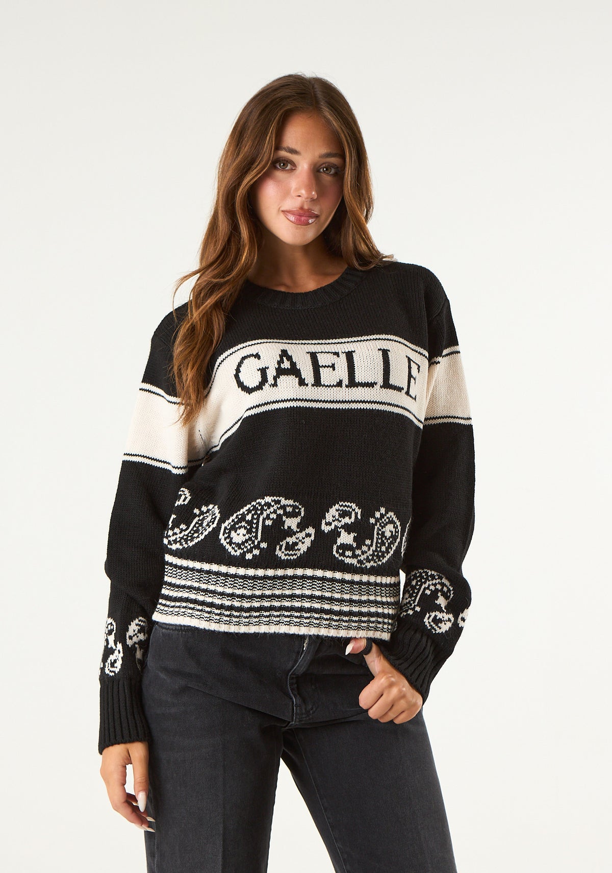Pullover con fascia logata