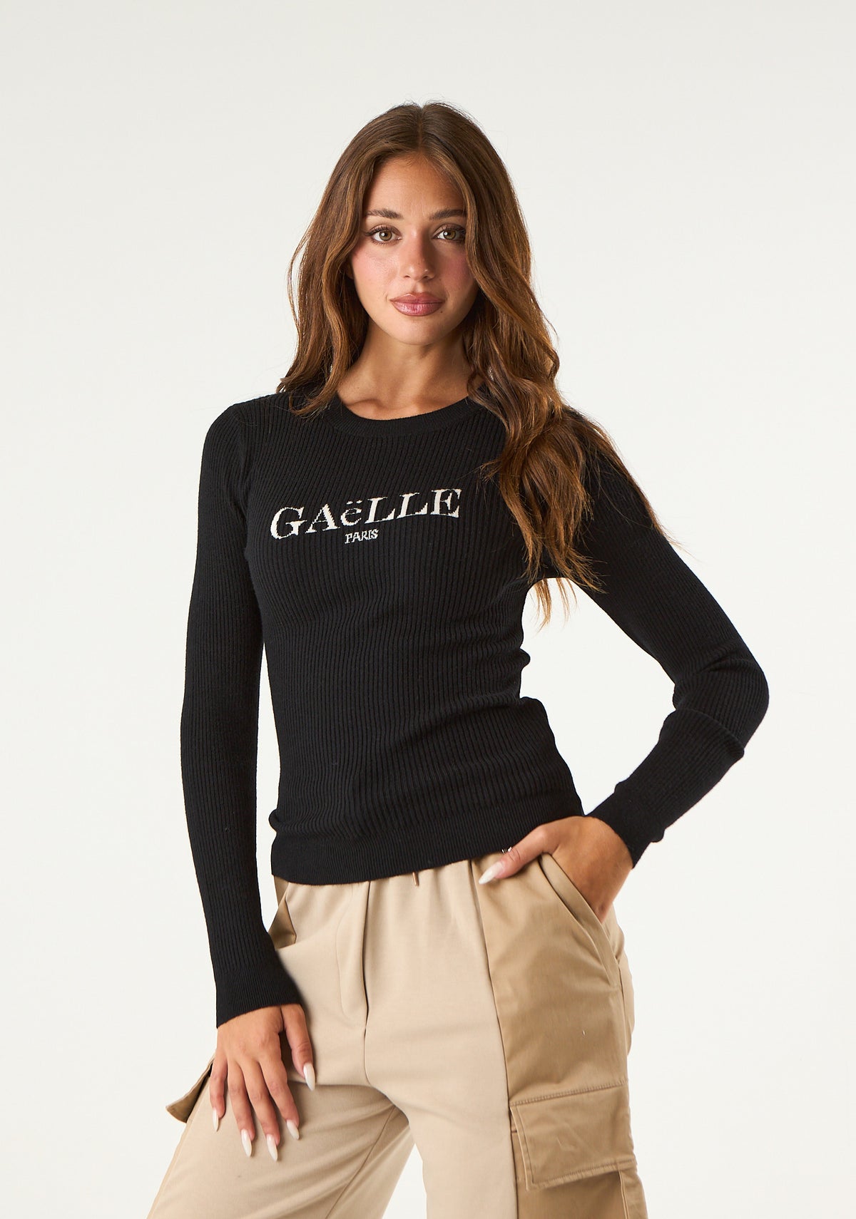 Pullover aderente in maglia a coste