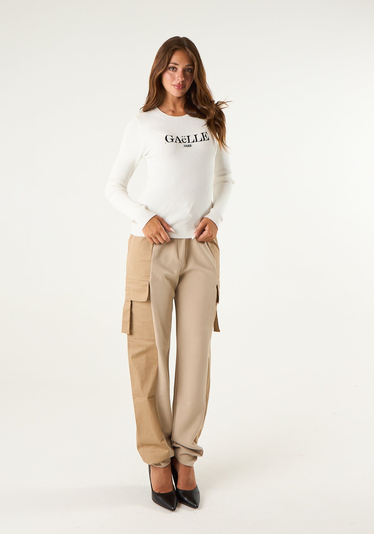 Pullover aderente in maglia a coste