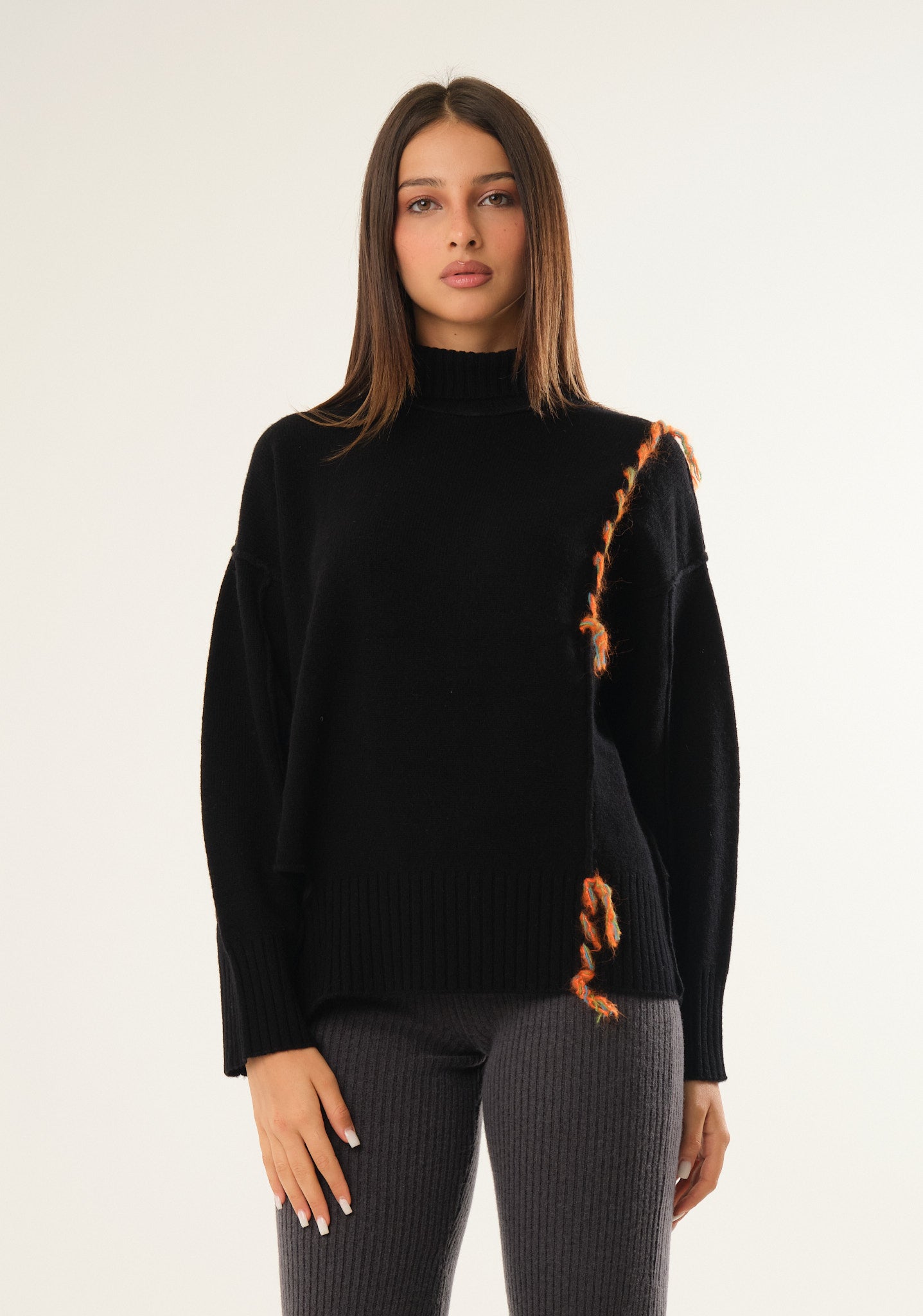 Maglione in lana con dettagli cut out