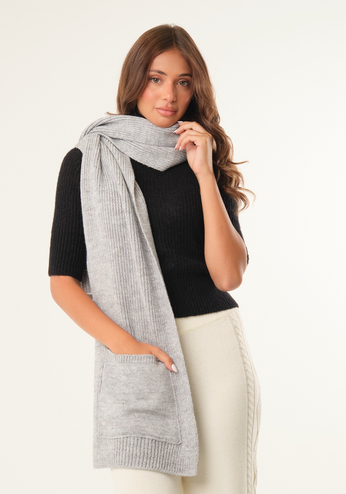 Sciarpa in lurex con tasche