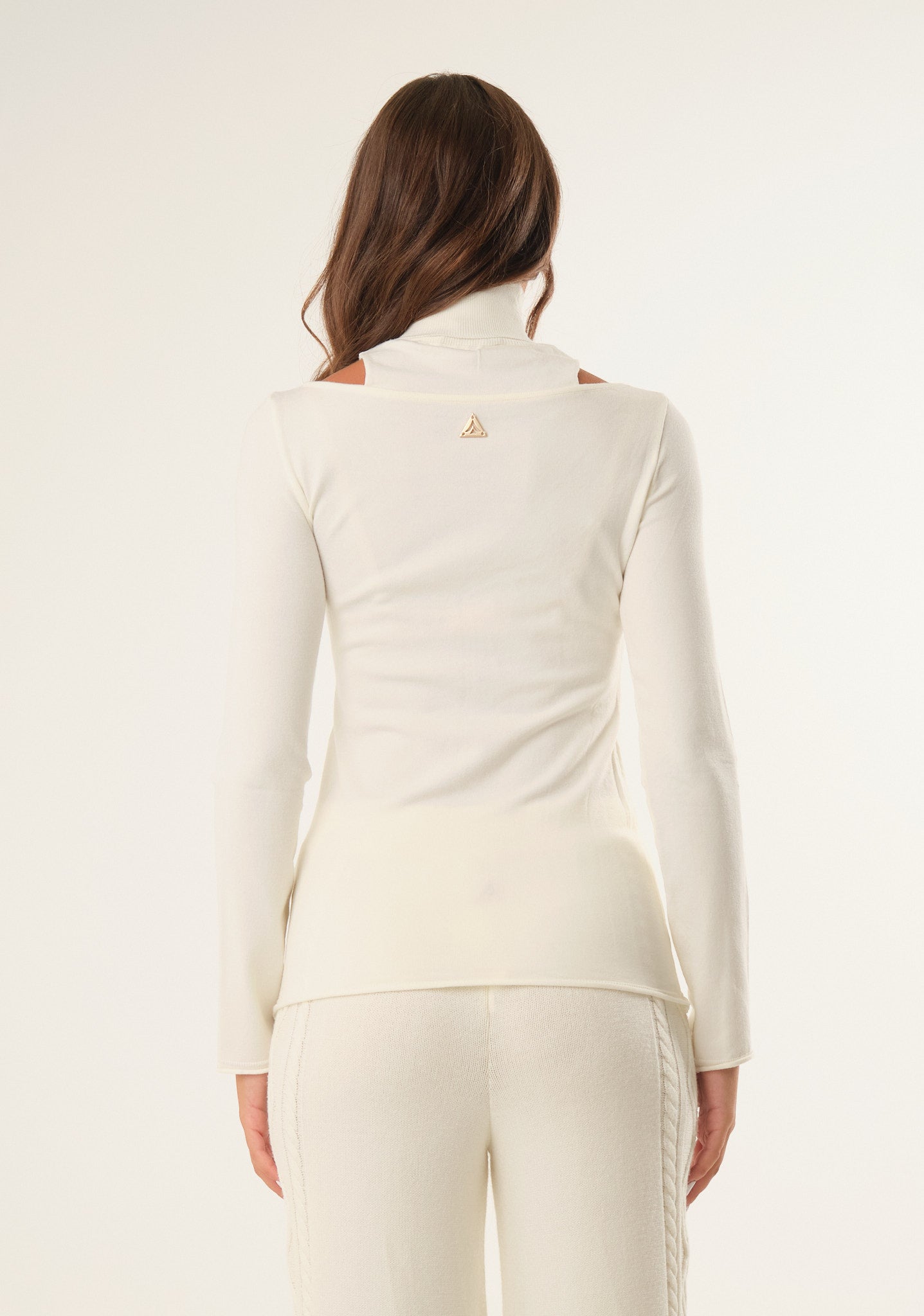 Maglia con scollo omerale