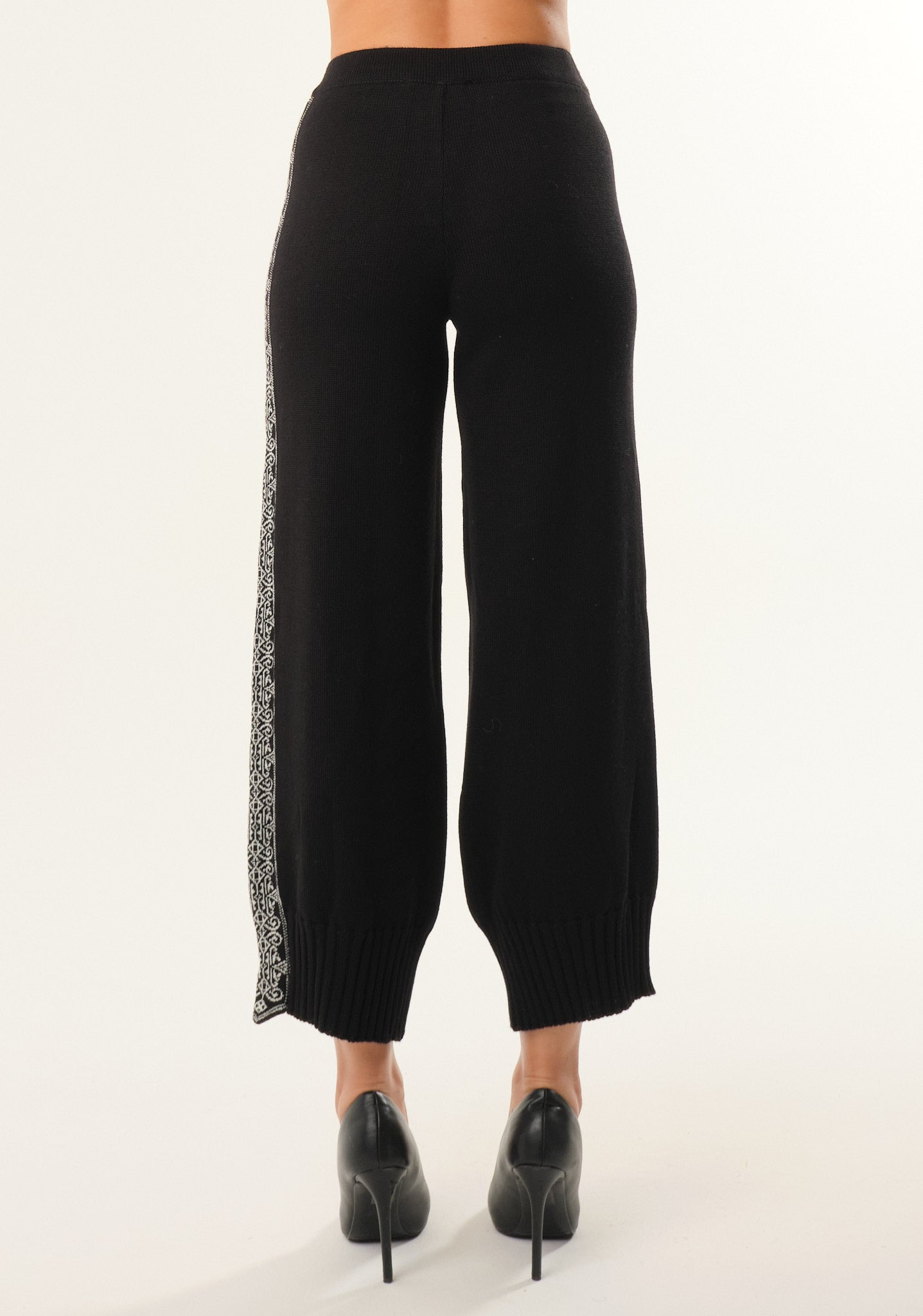 Pantalone con banda jacquard