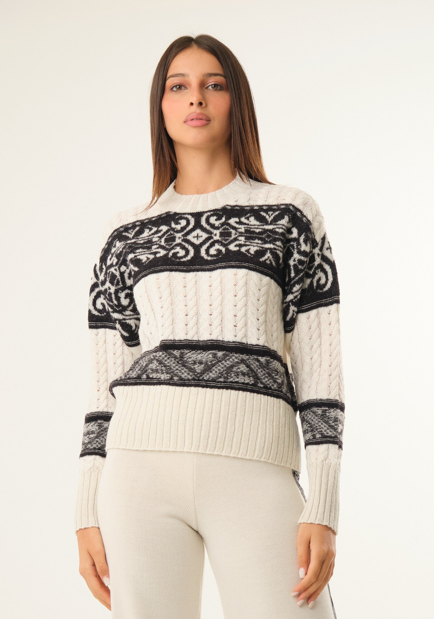 Maglione con bande jacquard