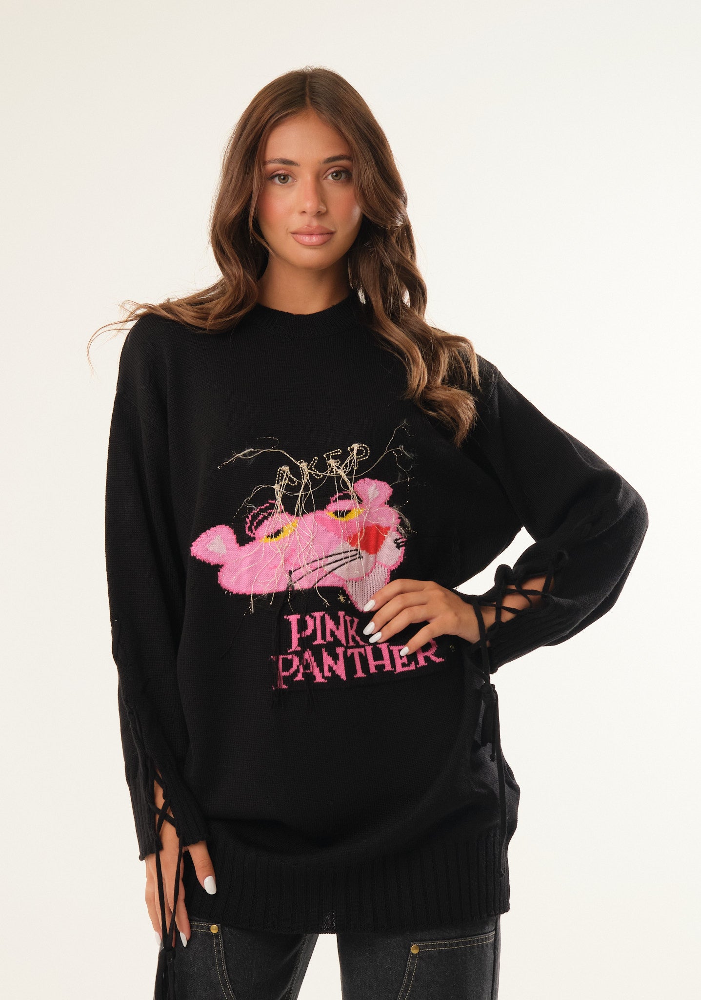 Maglione lungo con ricamo Pantera Rosa