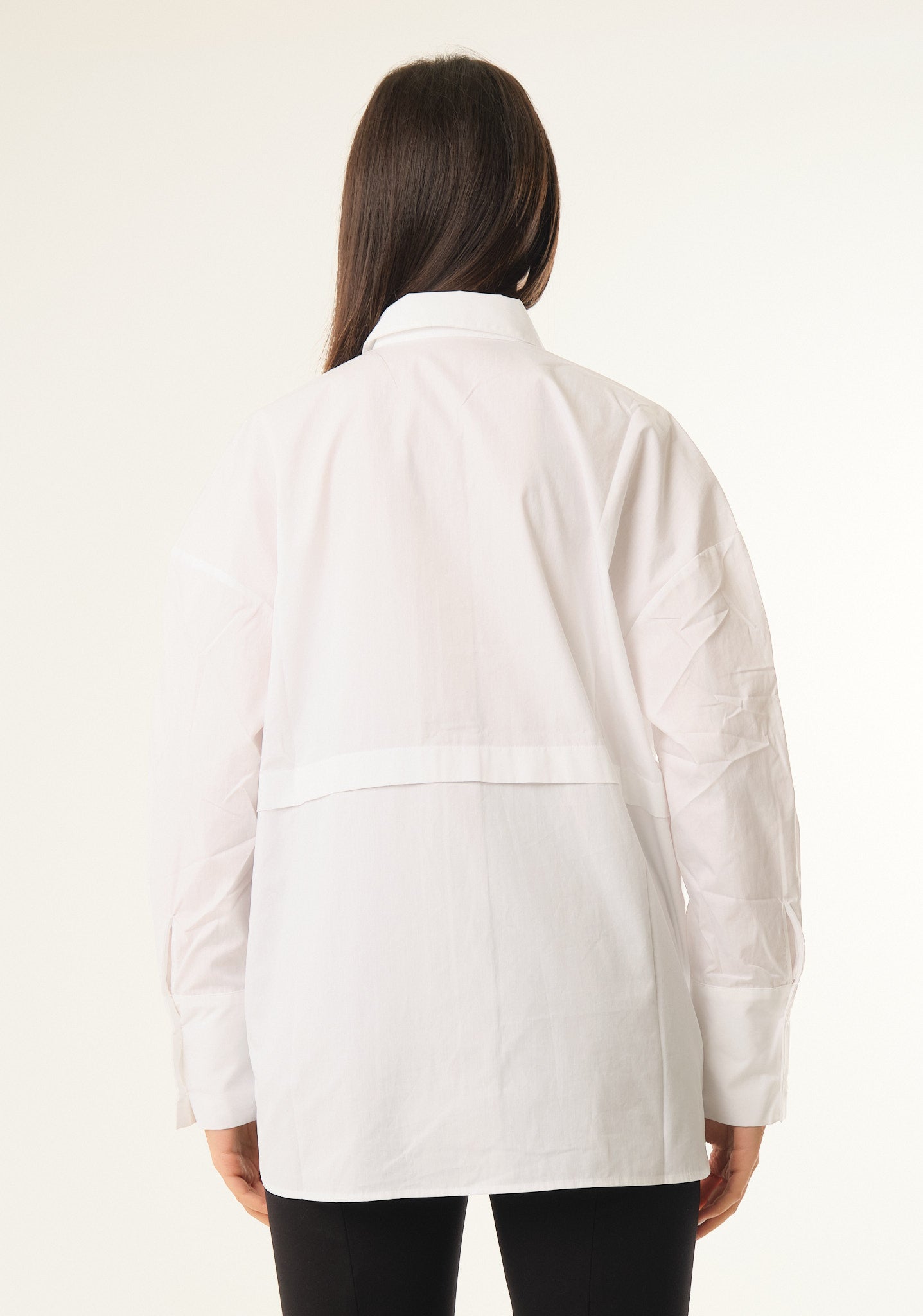 Camicia over con rivetto al centro