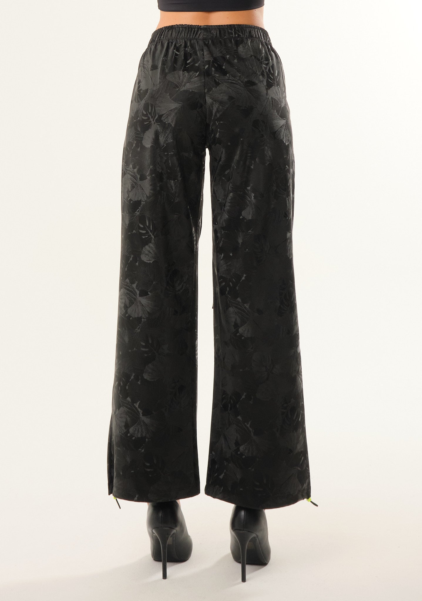 Pantalone tuta in tessuto tecnico stampato