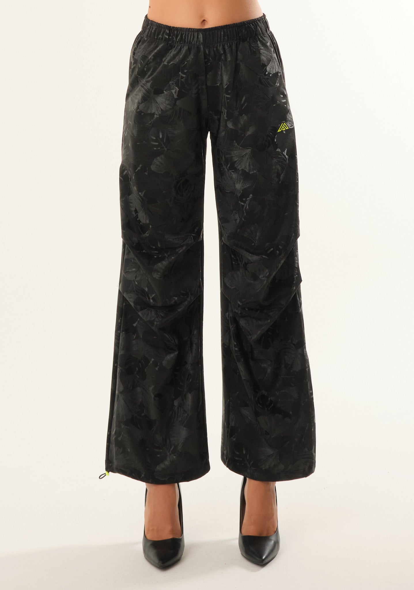 Pantalone tuta in tessuto tecnico stampato