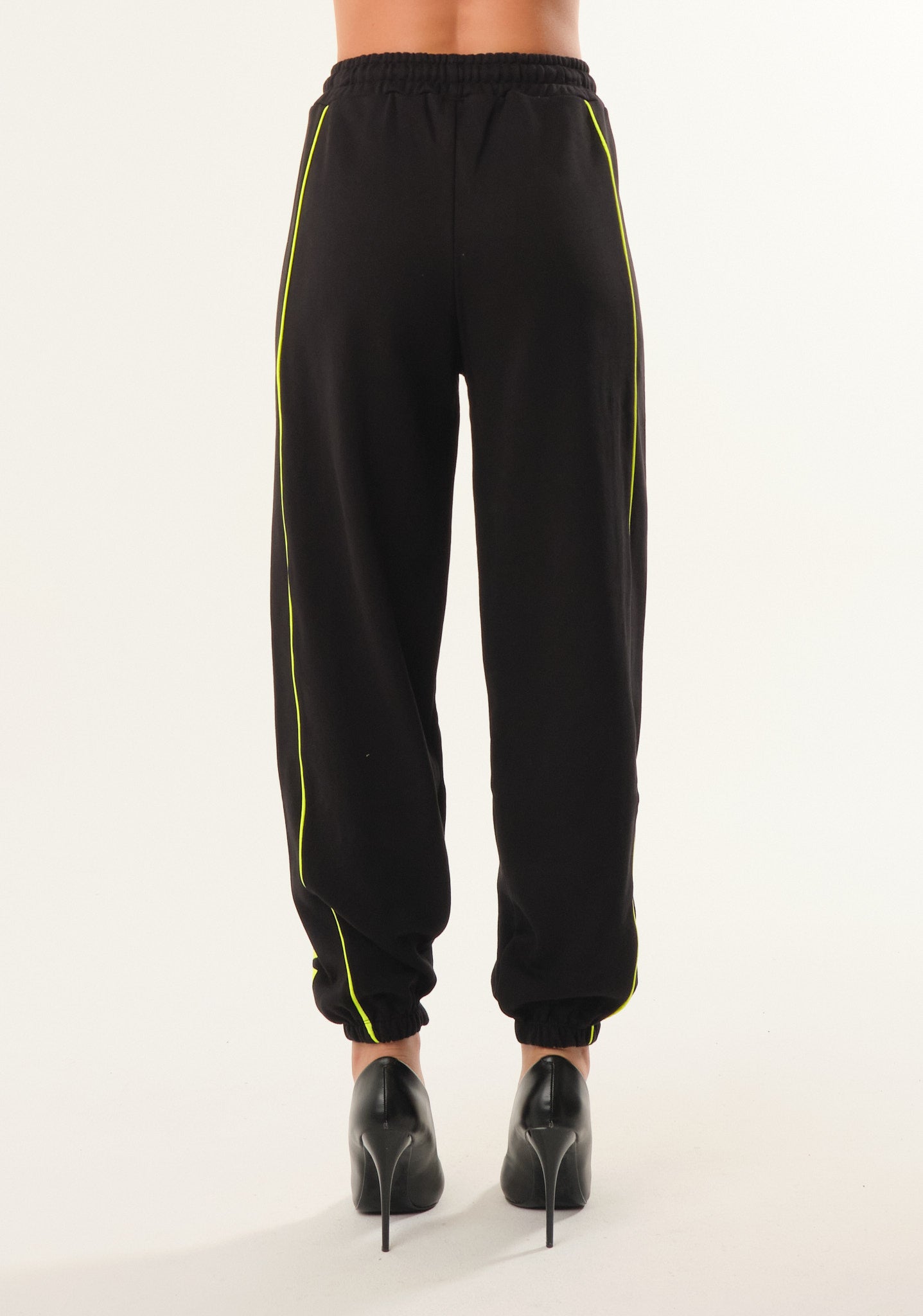 Pantalone tuta con dettagli