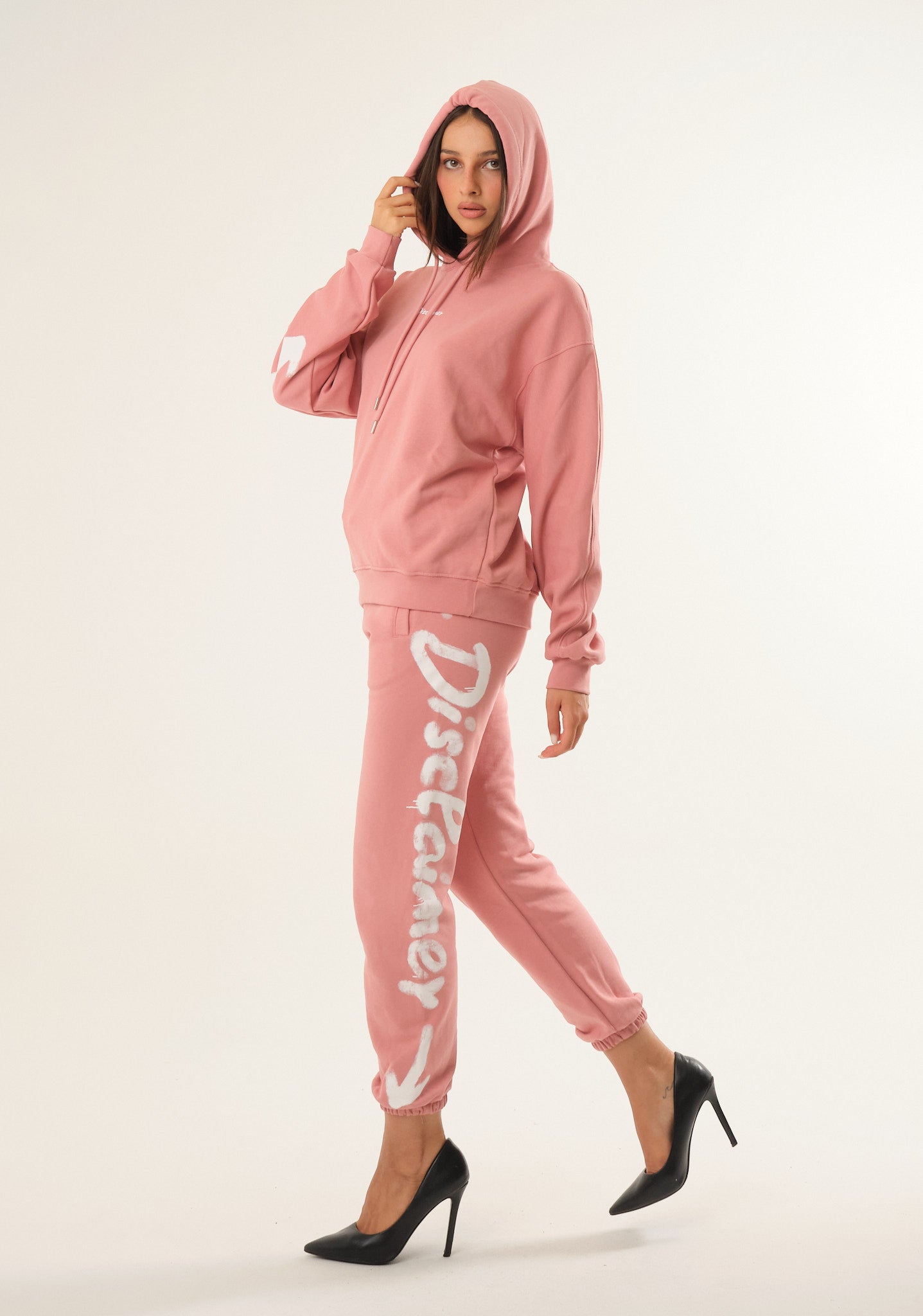 Pantalone con stampa spray laterale