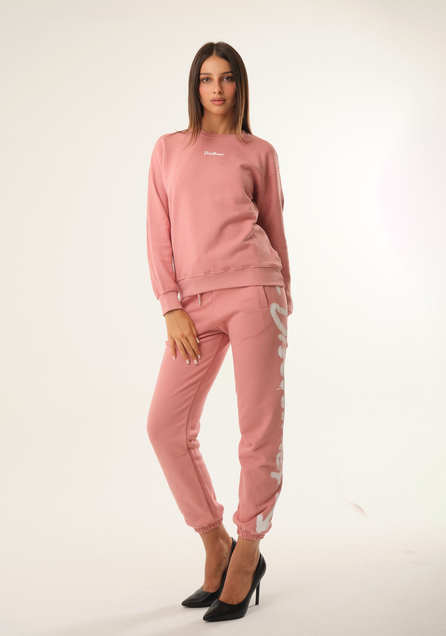 Pantalone con stampa spray laterale