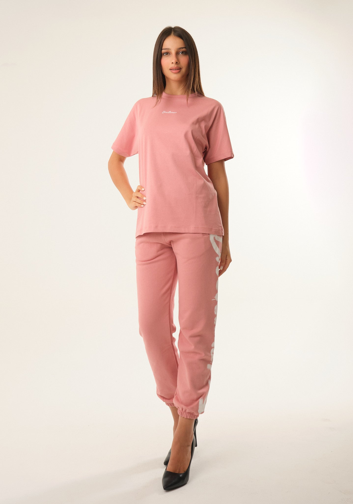 T-shirt con stampa posteriore spray