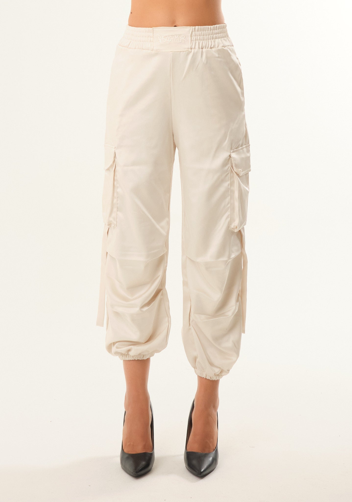 Pantalone cargo in raso