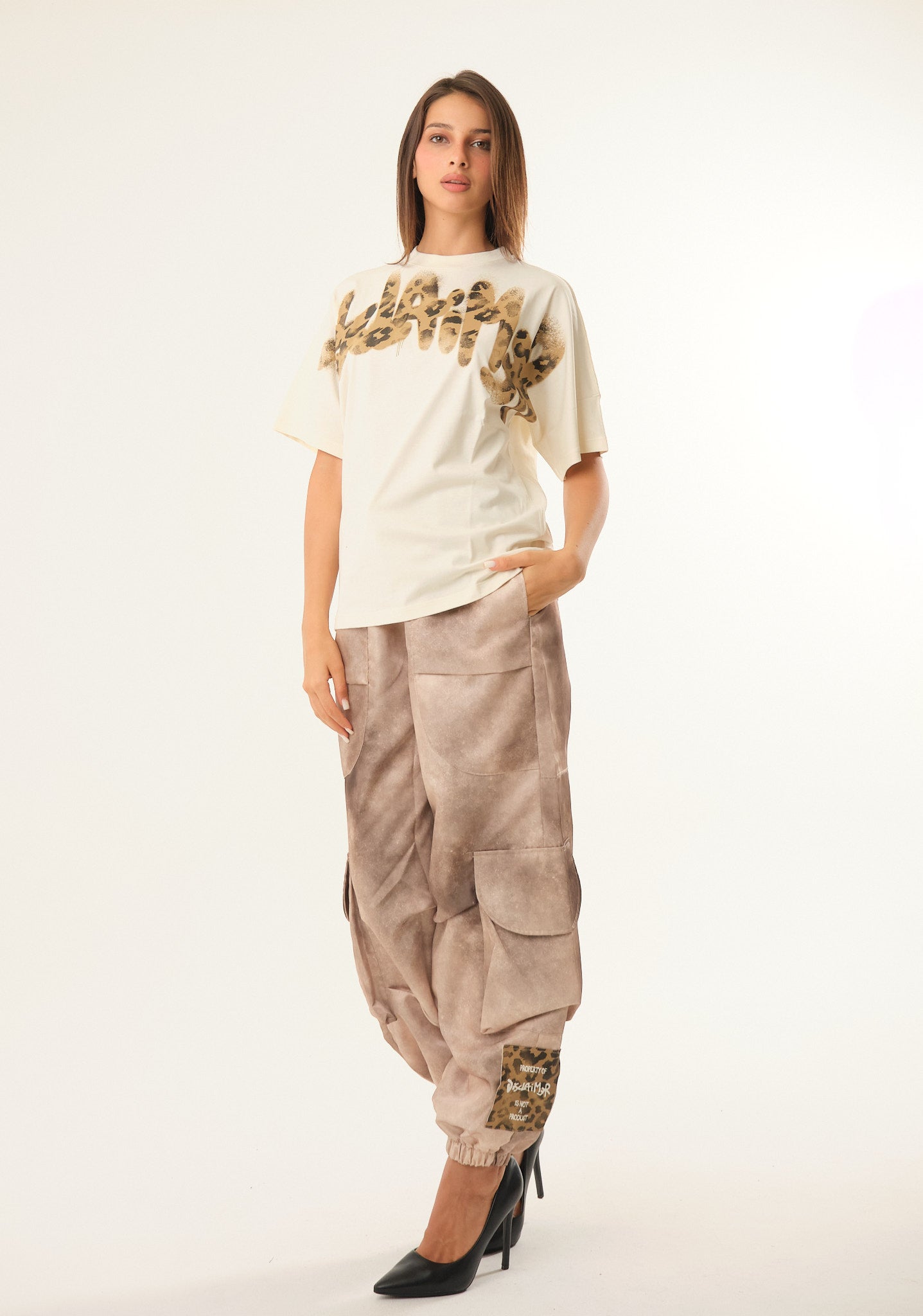 T-shirt con stampa animalier