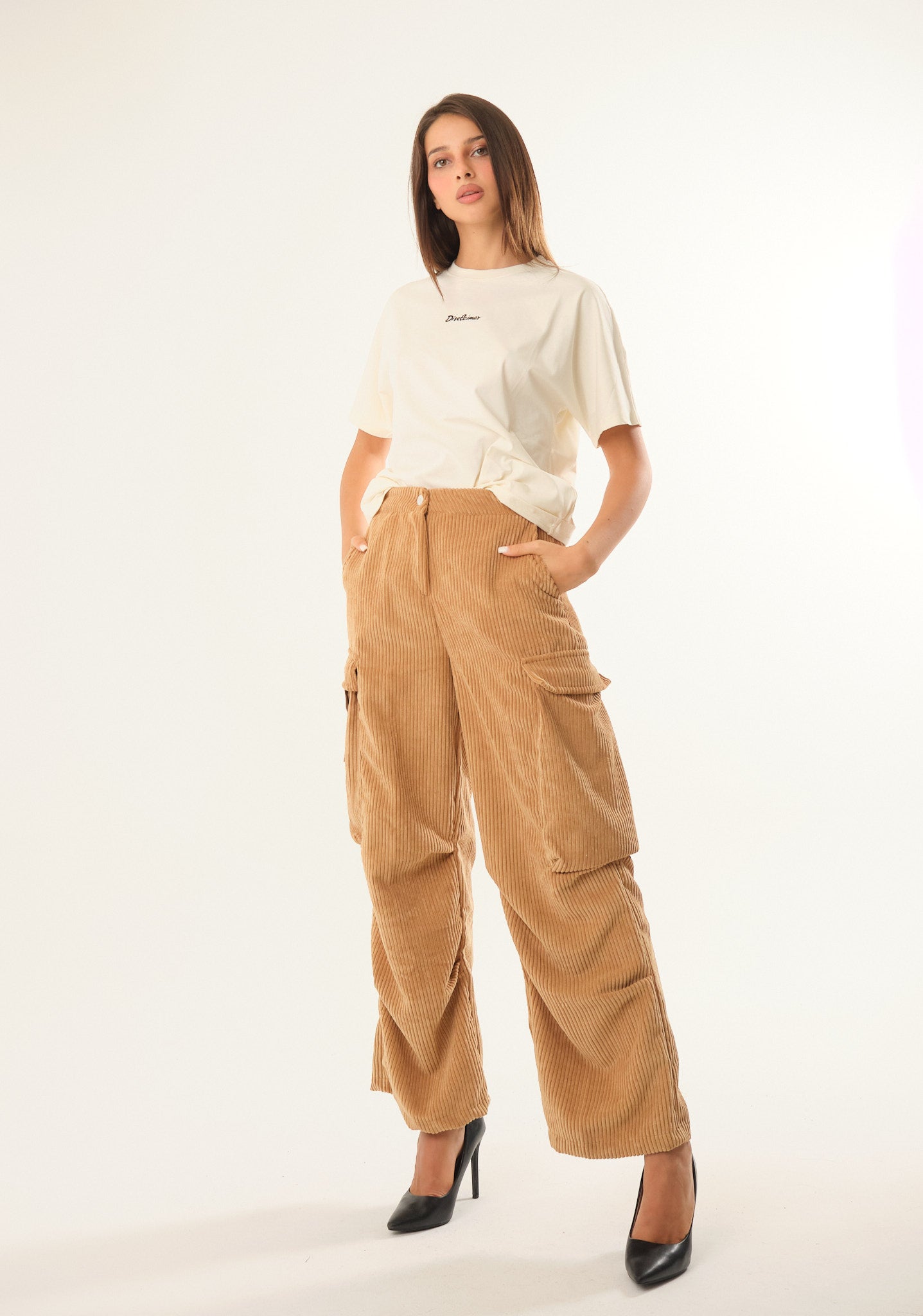 Pantalone arricciato in velluto a costine
