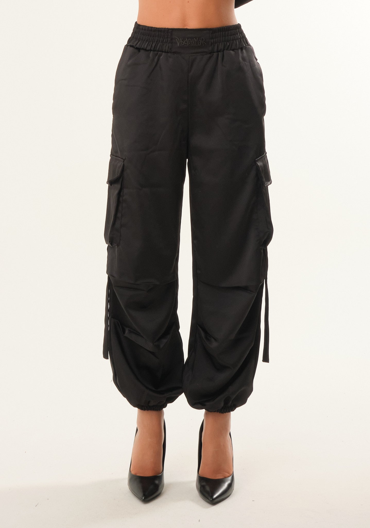 Pantalone cargo in raso
