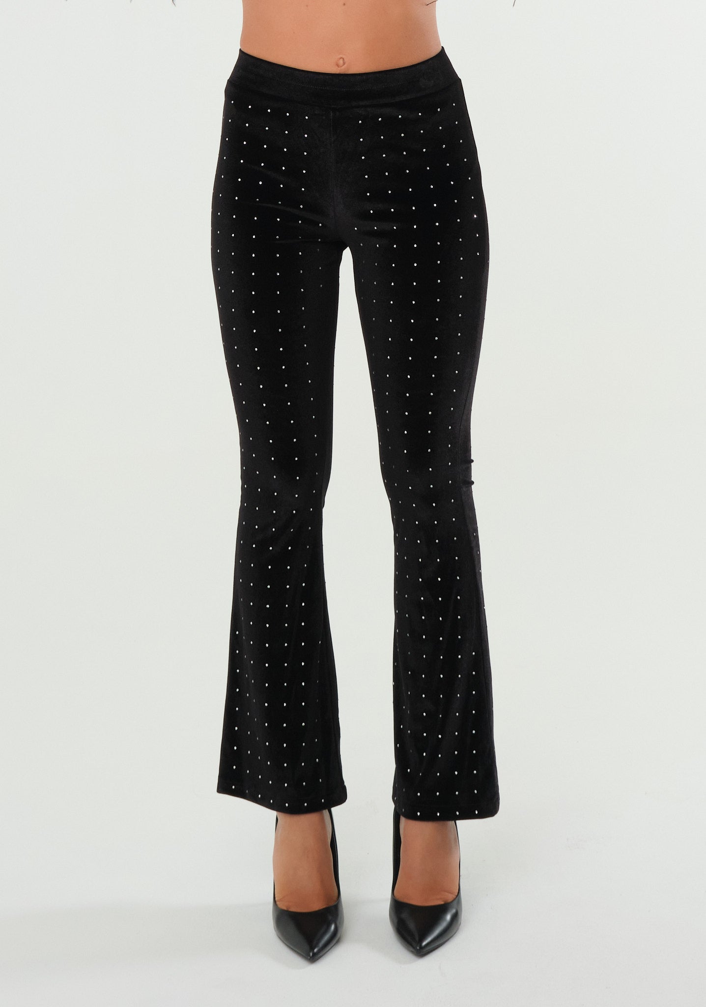 Pantaloni con applicazioni