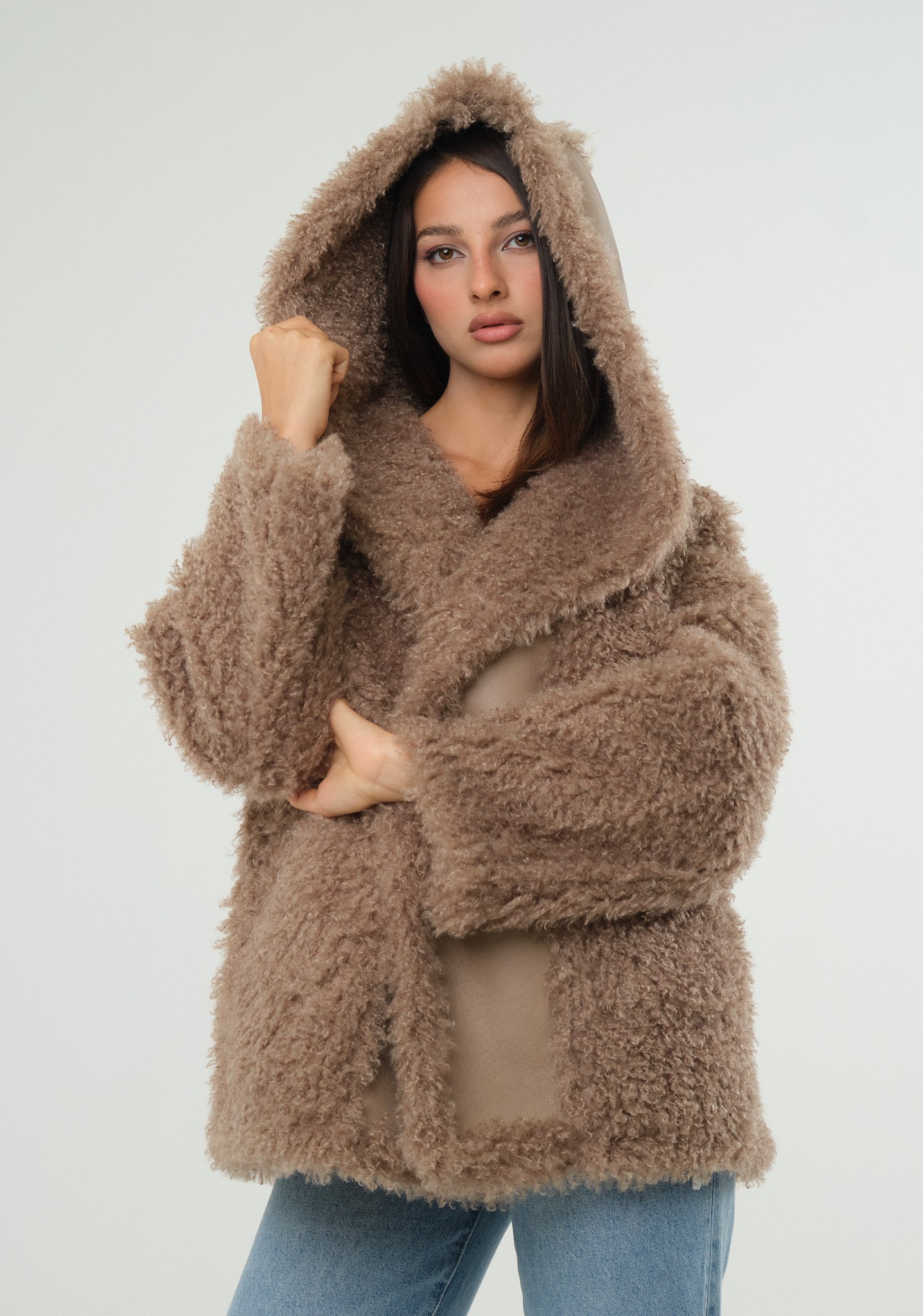 Pelliccia ecofur con inserti in ecopelle