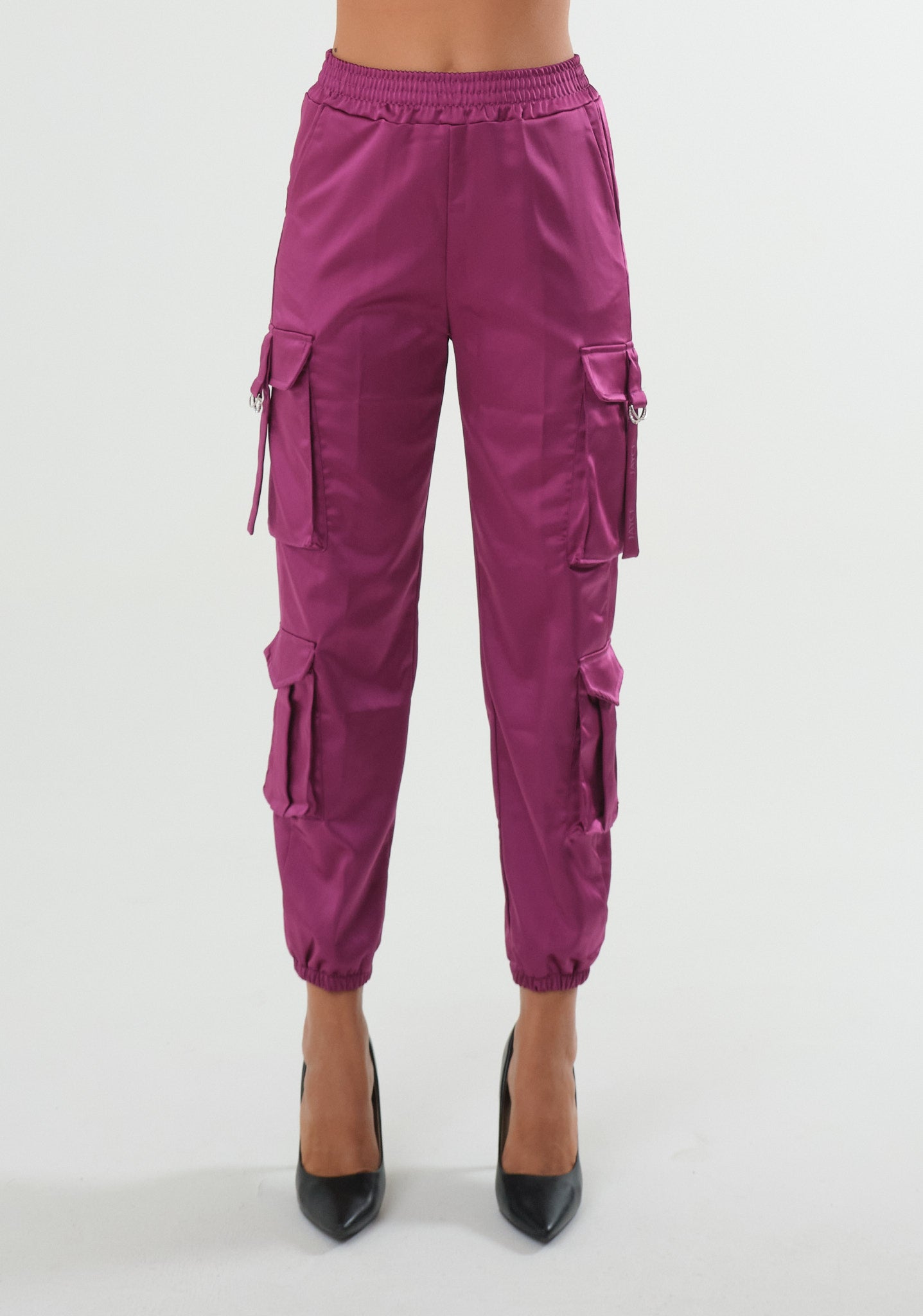 Pantalone cargo in raso